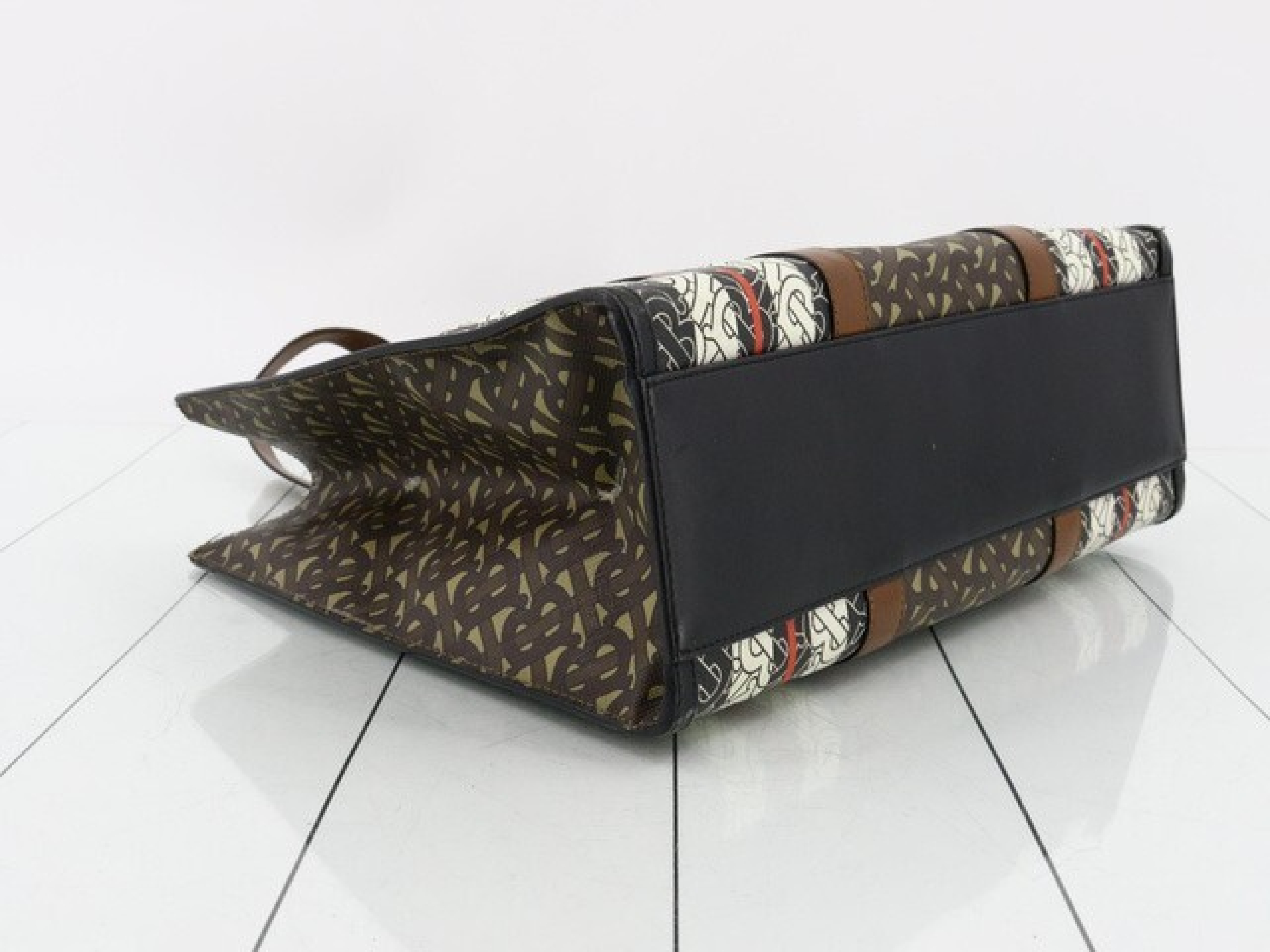 TB Logo Tote Bag — view 4