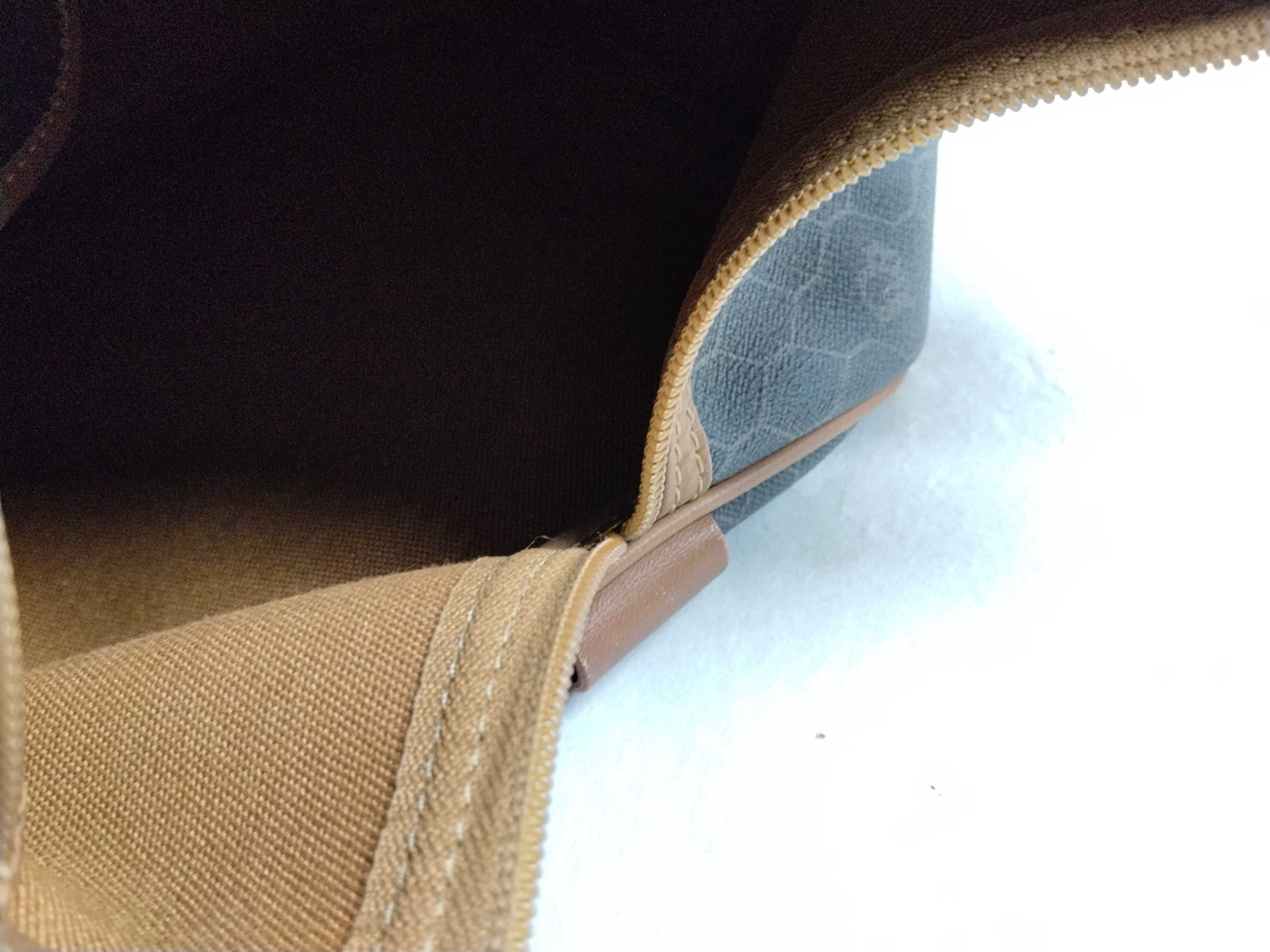 Honeycomb Pattern Boston Bag — view 13