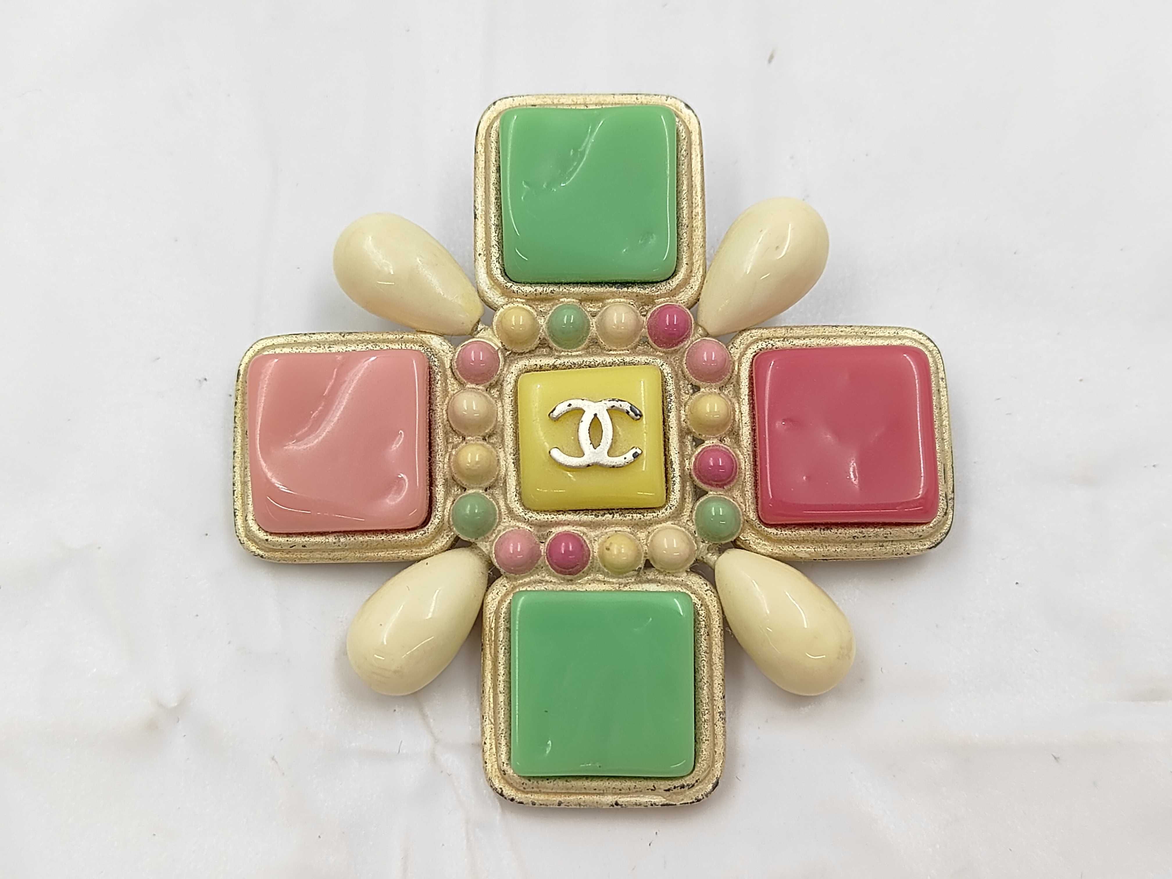 Coco Mark Multicolor Cross Brooch