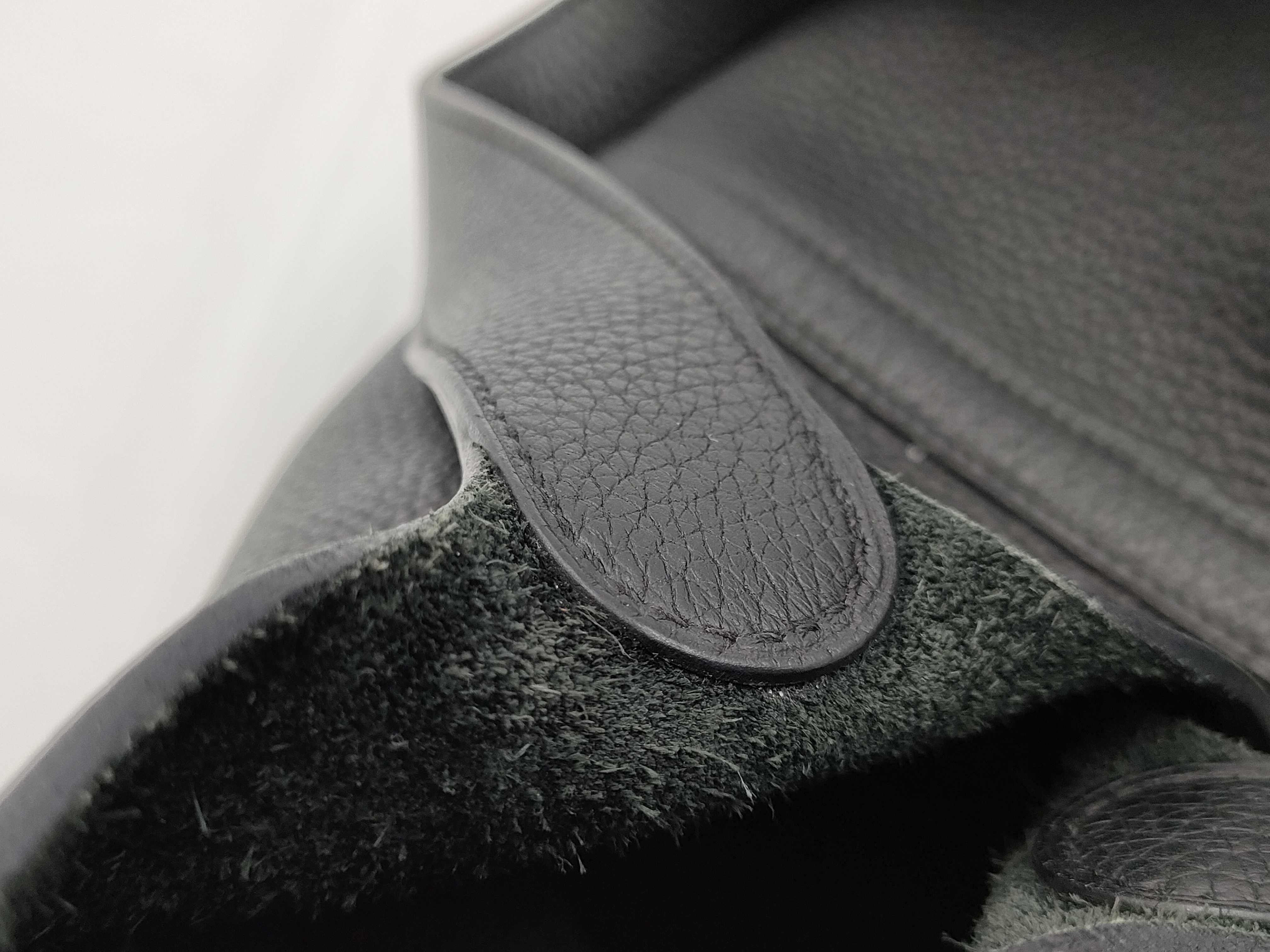 Picotin Lock MM Taurillon Clemence Black A Stamp Handbag — view 7
