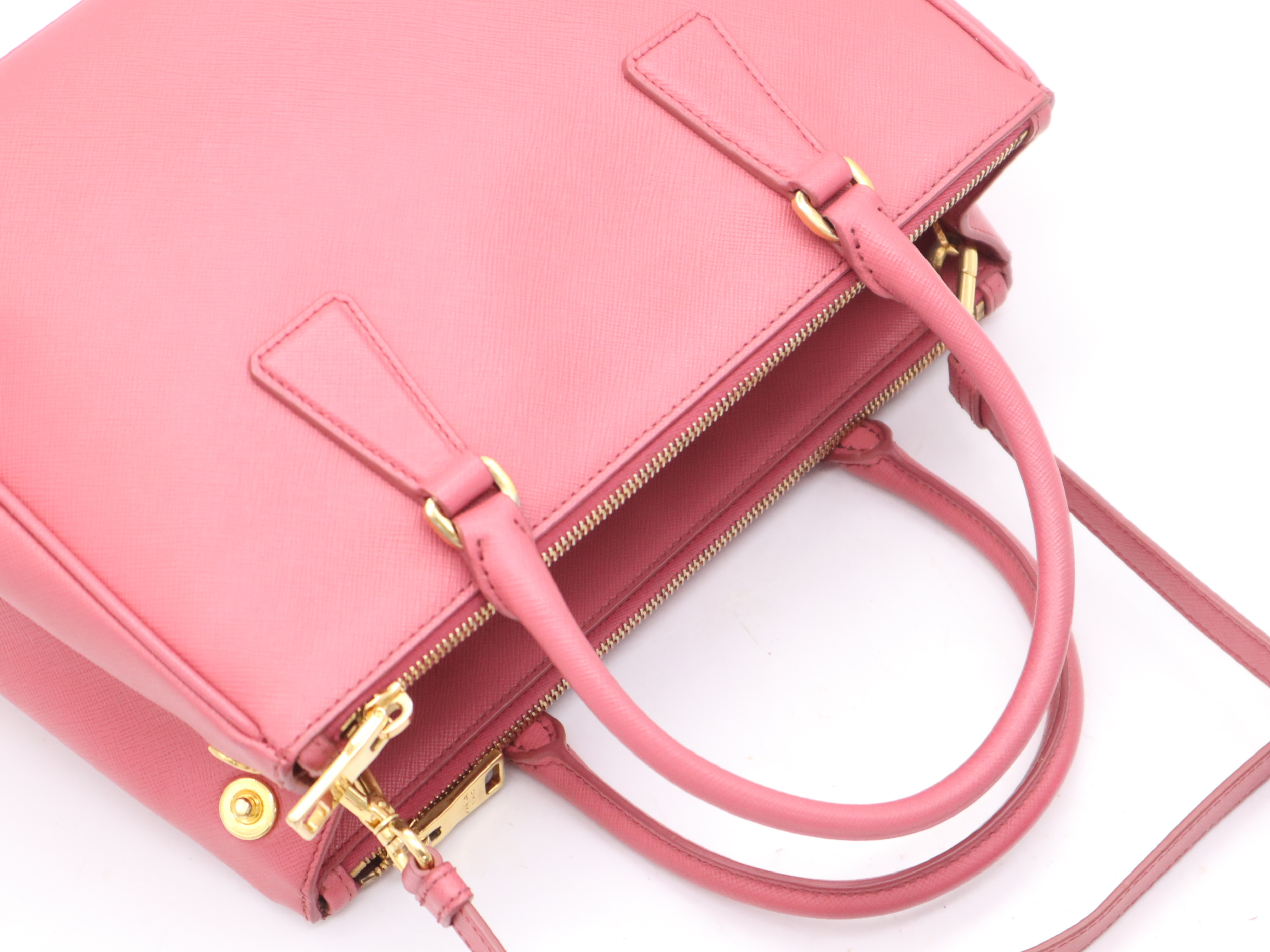 Leather Galleria Saffiano Pink Handbag with Gold Hardware, Shoulder Strap, and Charm — view 6