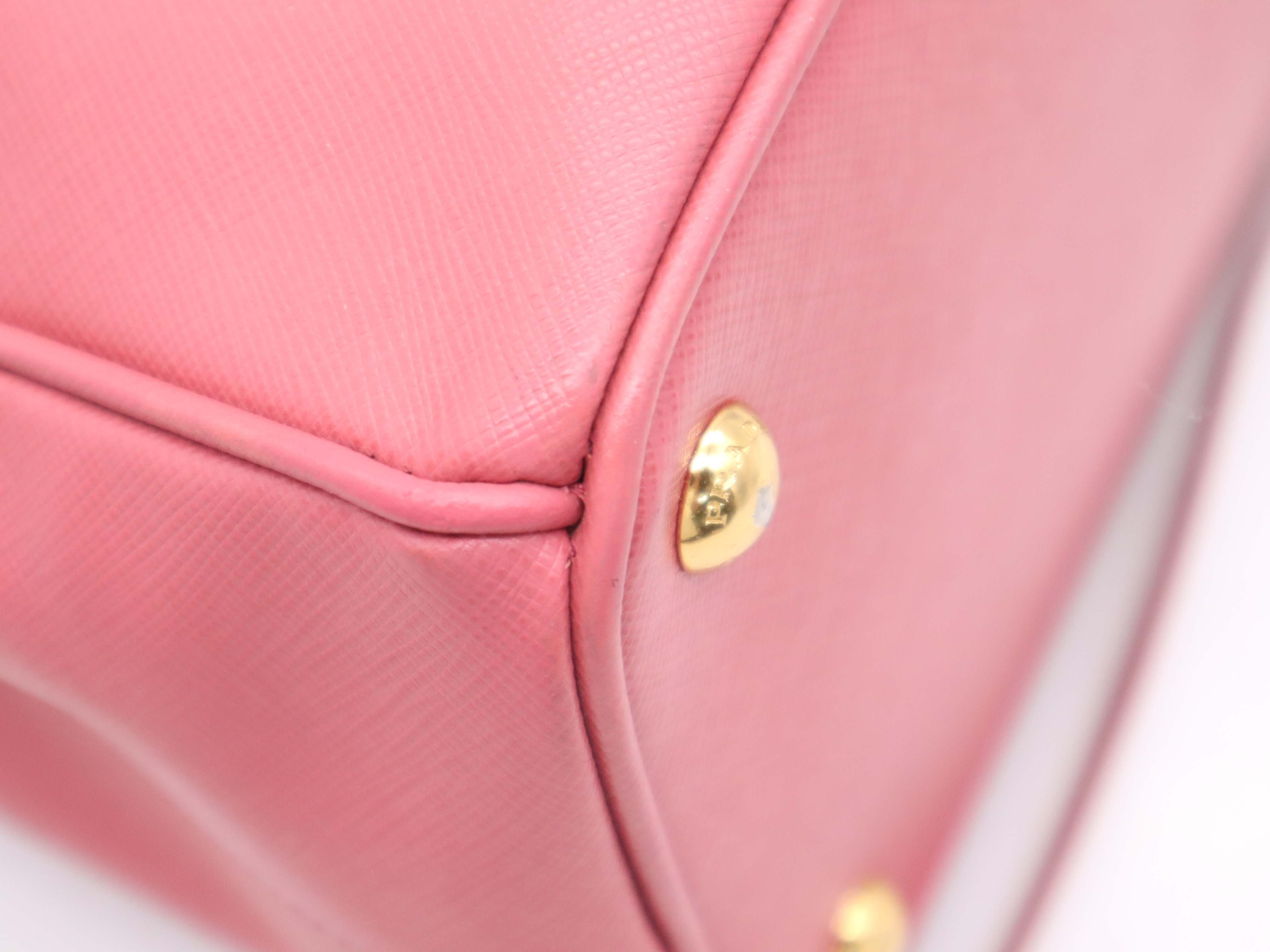 Leather Galleria Saffiano Pink Handbag with Gold Hardware, Shoulder Strap, and Charm — view 9
