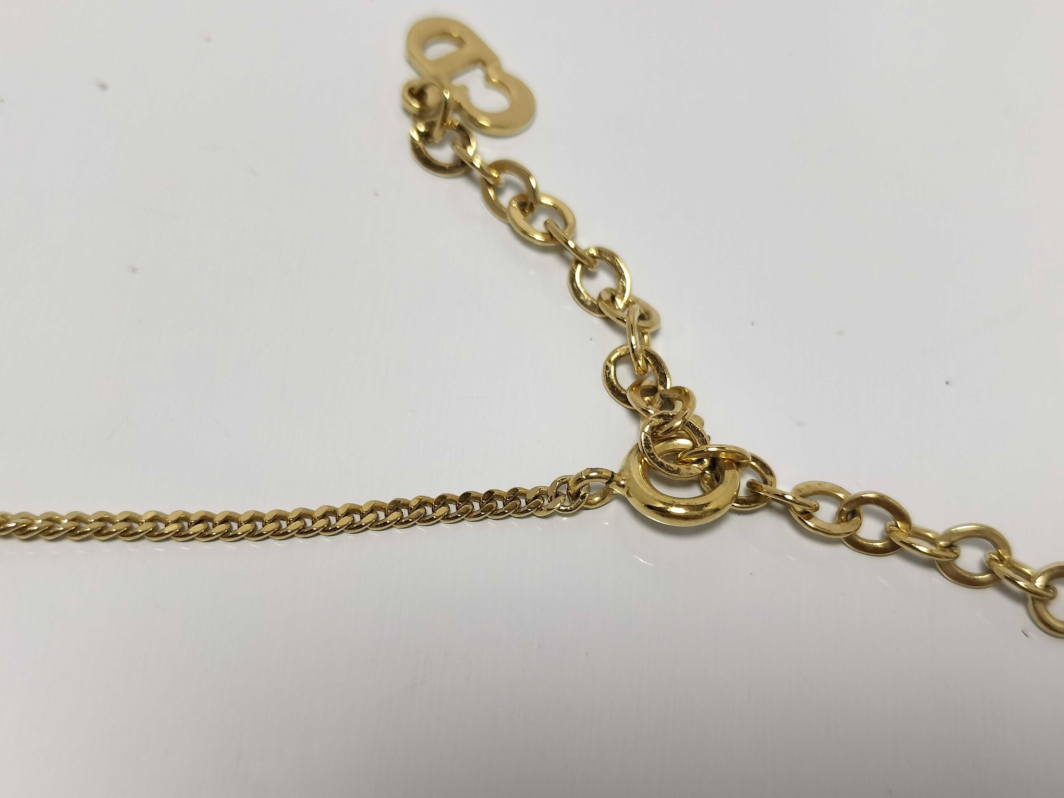 Christian necklace, drop motif, gold necklace — view 3