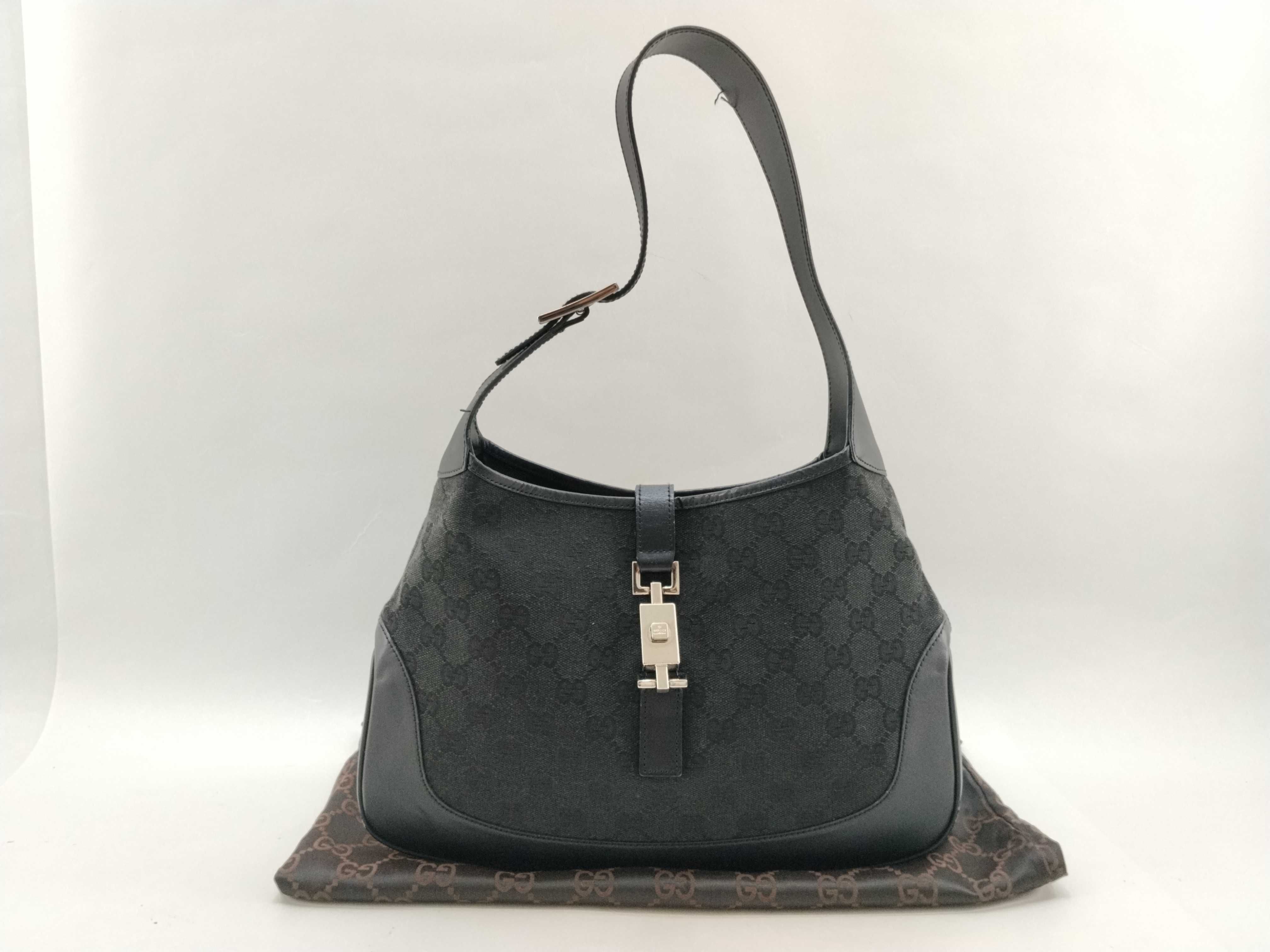 Jackie Shoulder Bag (0013306) - Handle thread fraying.