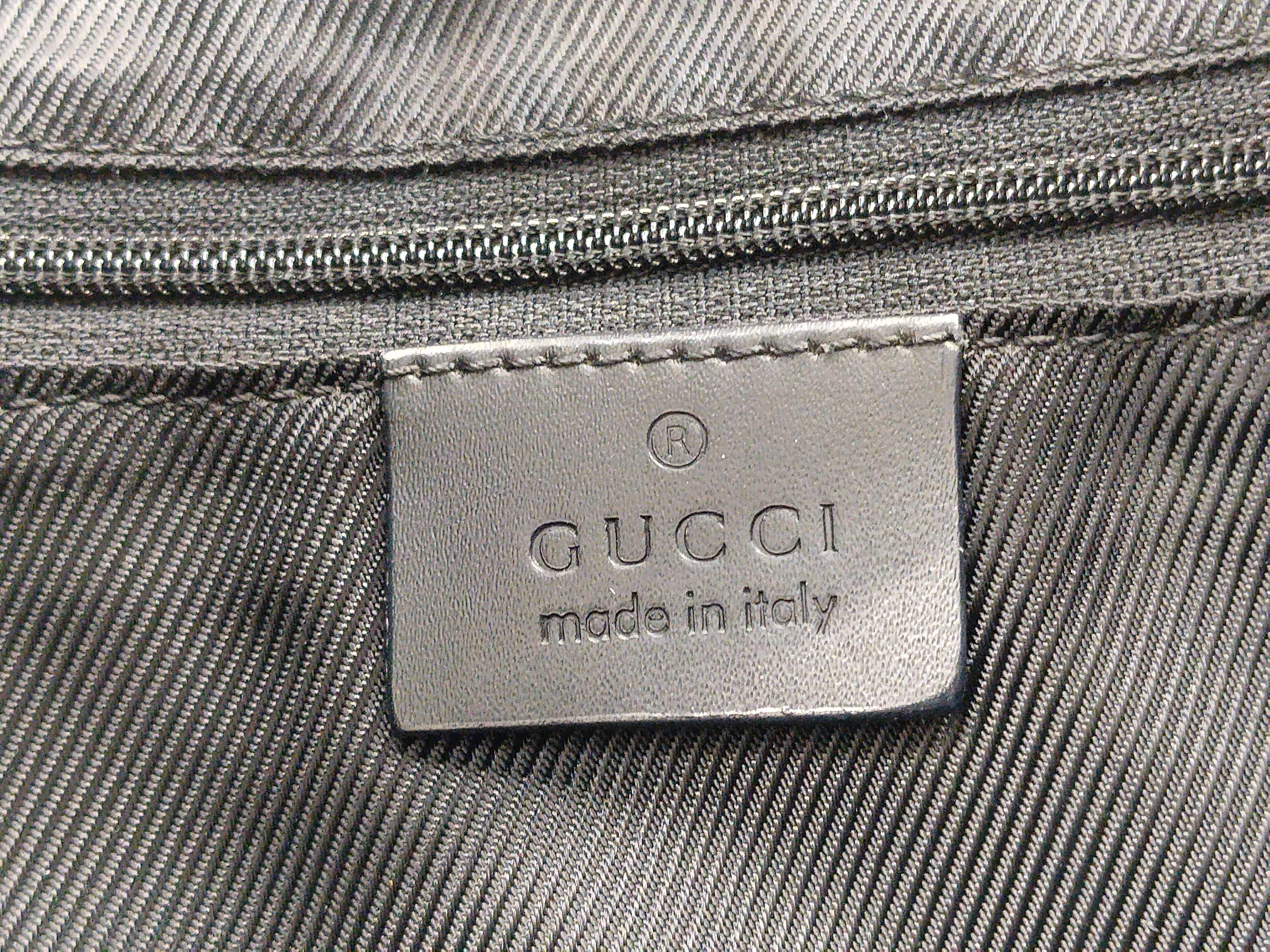 Jackie Shoulder Bag (0013306) - Handle thread fraying. — view 11
