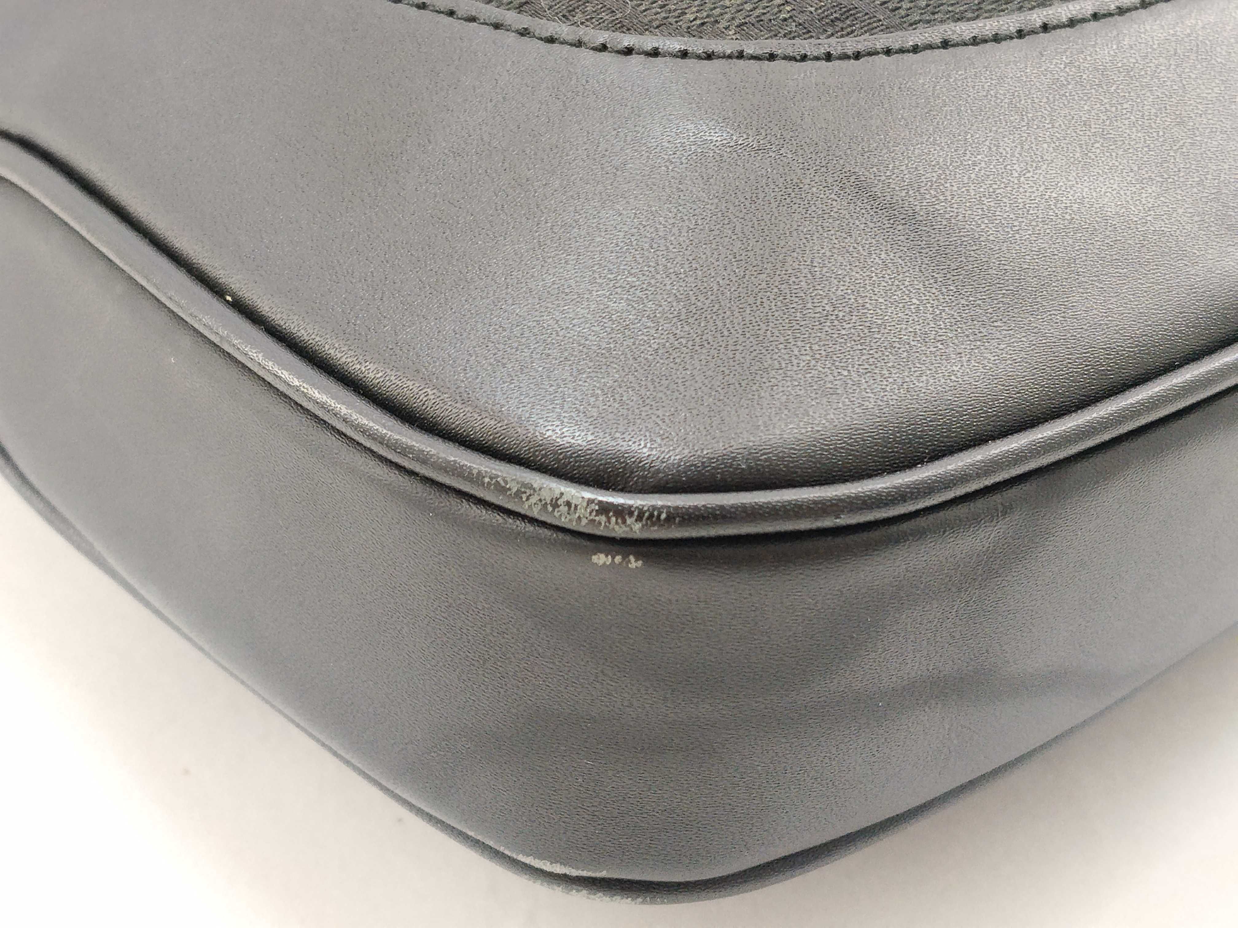 Jackie Shoulder Bag (0013306) - Handle thread fraying. — view 5