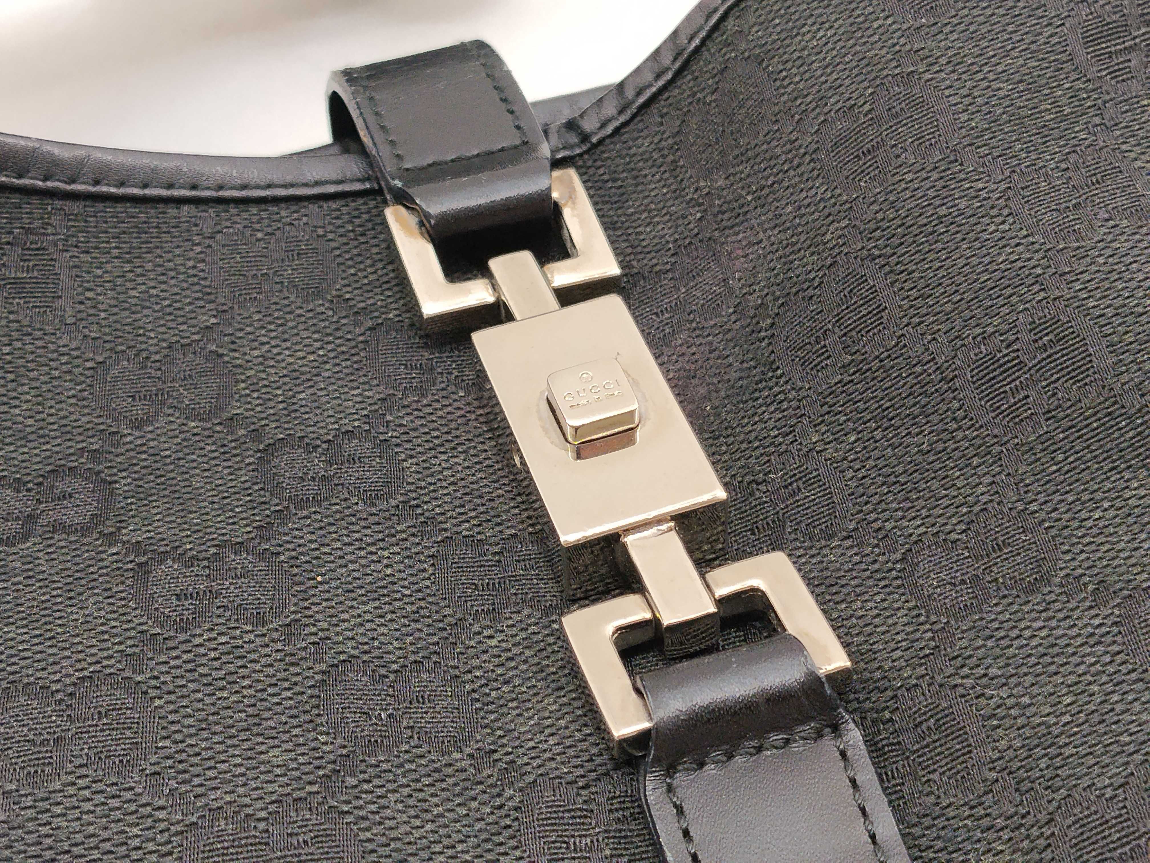 Jackie Shoulder Bag (0013306) - Handle thread fraying. — view 10