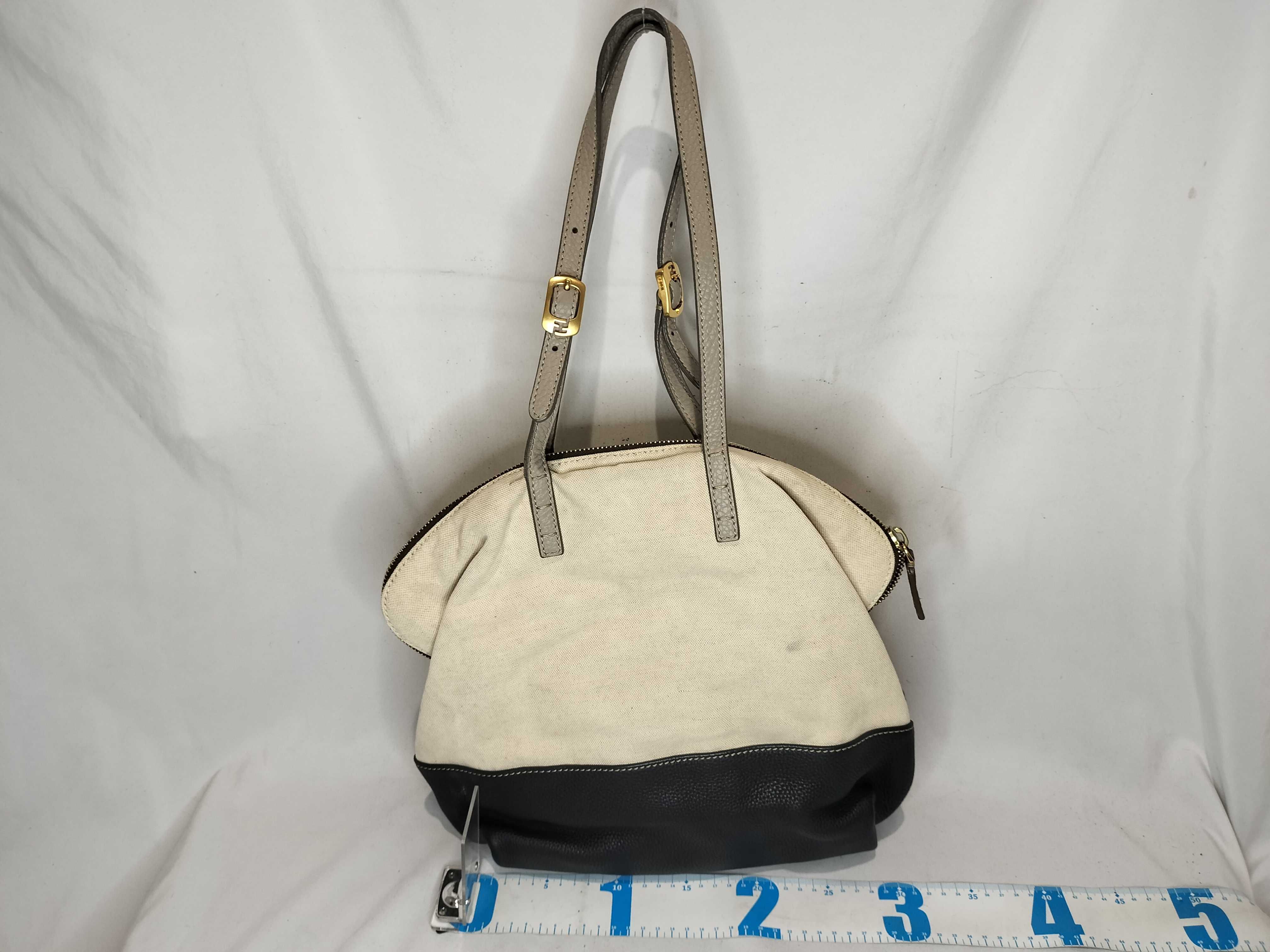 handbag — view 3