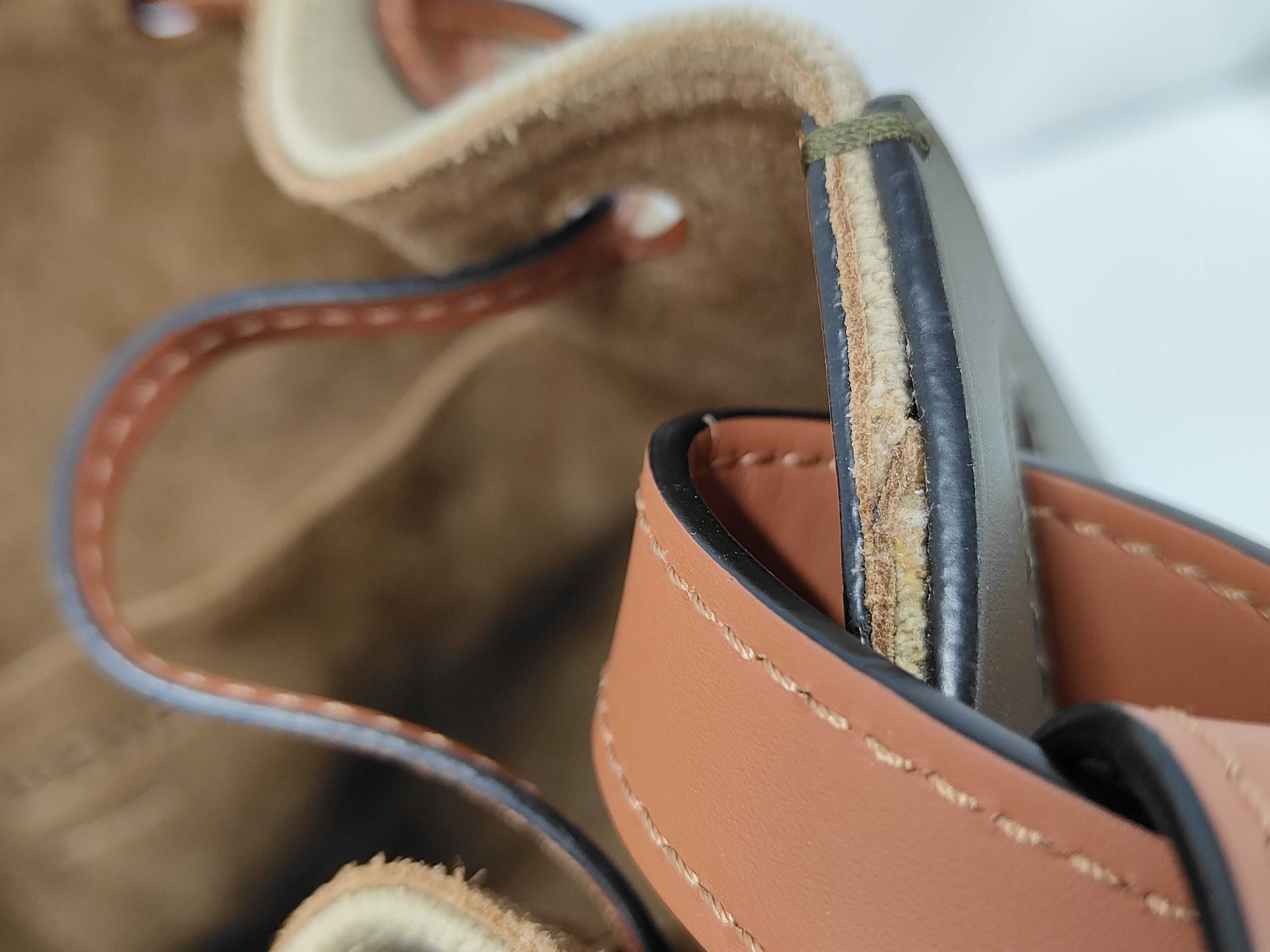 Canvas x Leather Balloon Bag Shoulder Bag — view 10