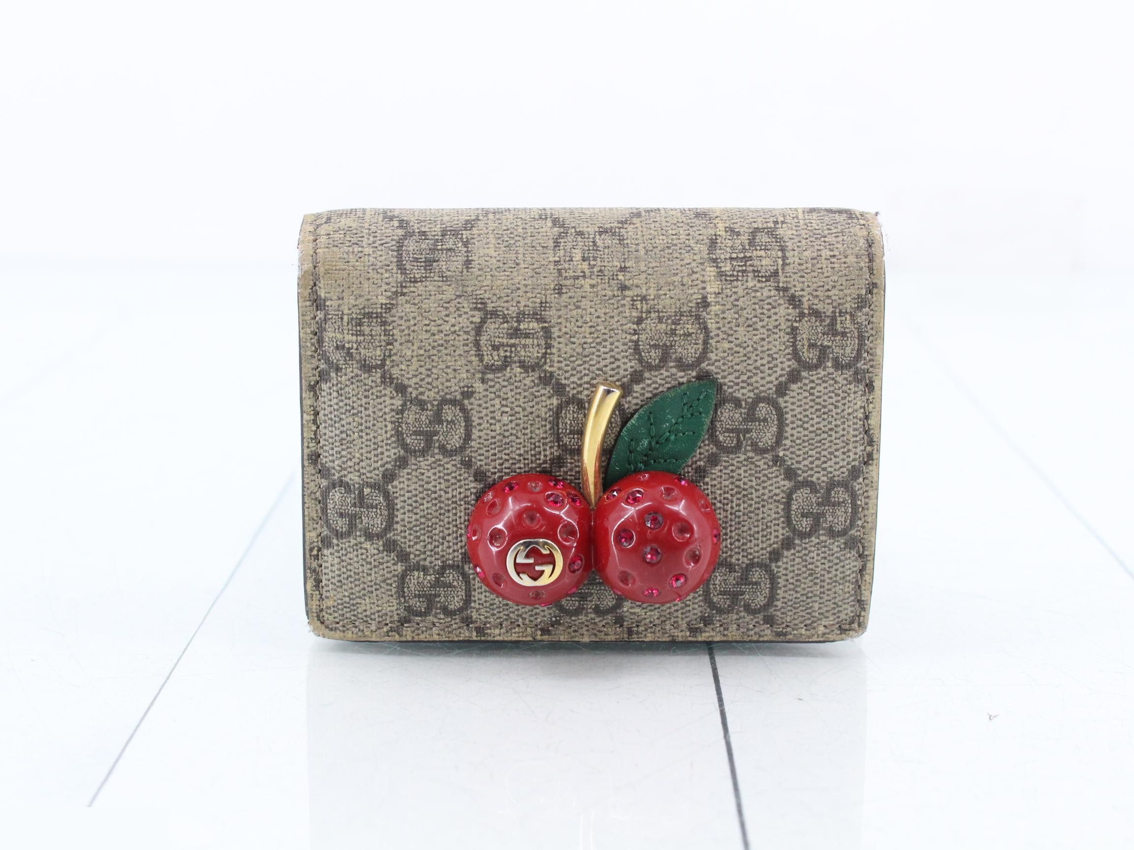 Supreme Bi-fold Wallet, Cherry, 476050, 1147