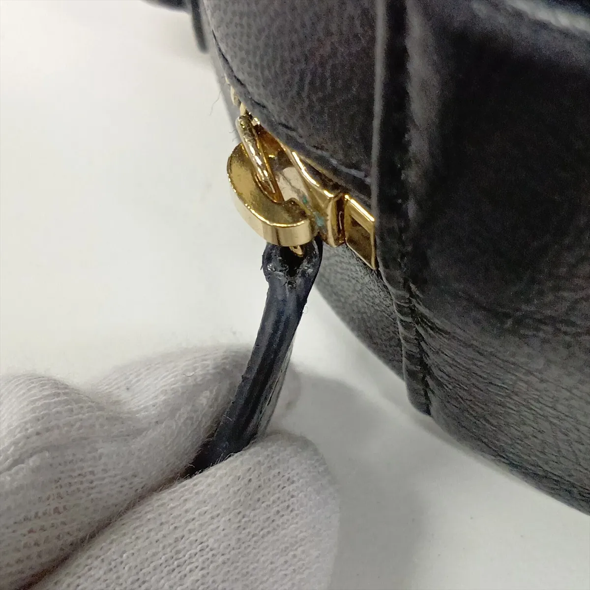 19 Lambskin Chain Shoulder Bag, Round, Black, Gold x Silver Hardware, 30172231 (Serial Number in the 30s) — view 8