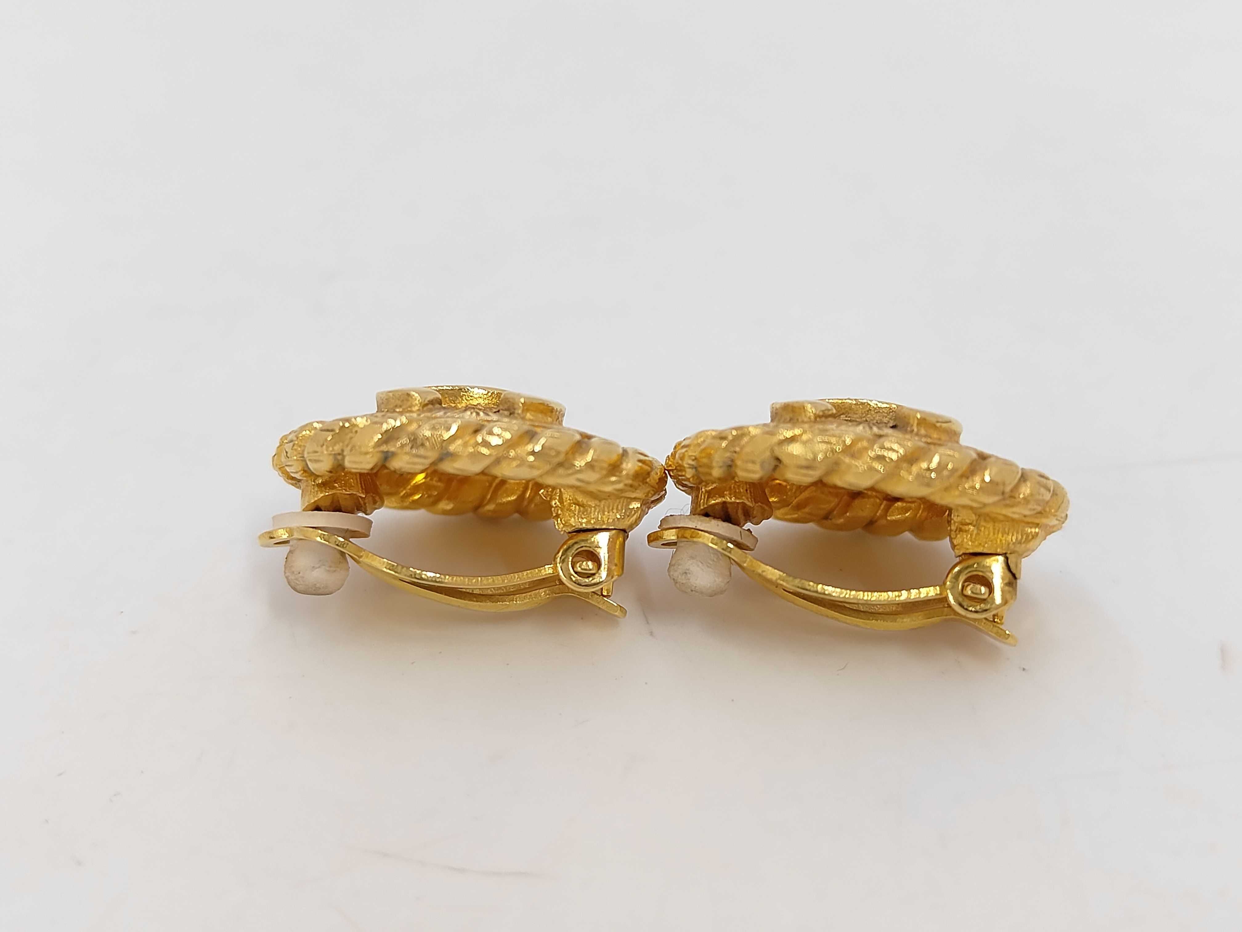 earrings — view 3