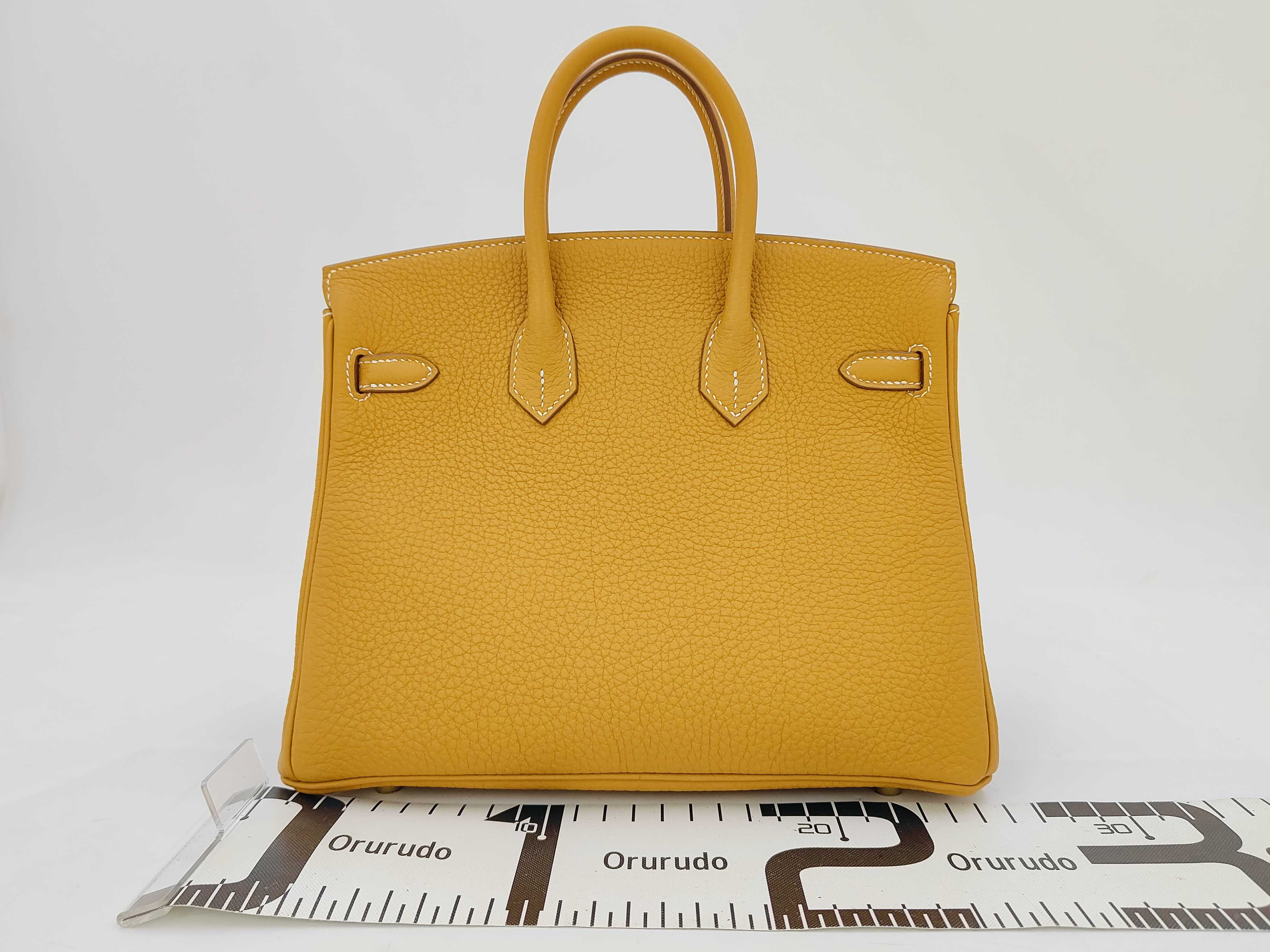Birkin 25 Natural Sable Togo Leather, Gold Hardware, K Stamp Handbag — view 2