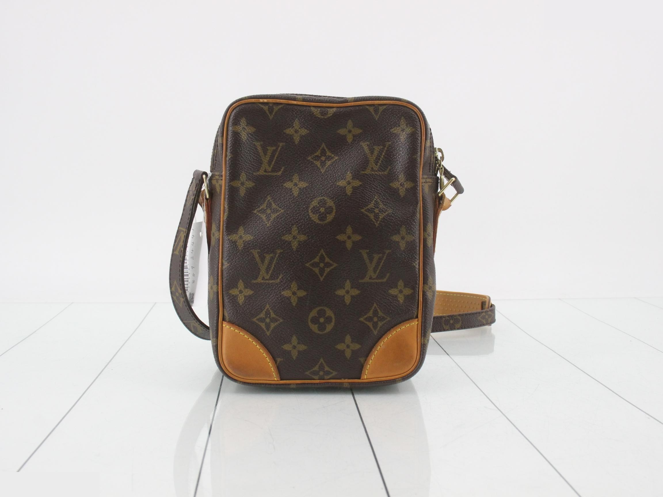 Amazon Shoulder Bag M45236 — view 2