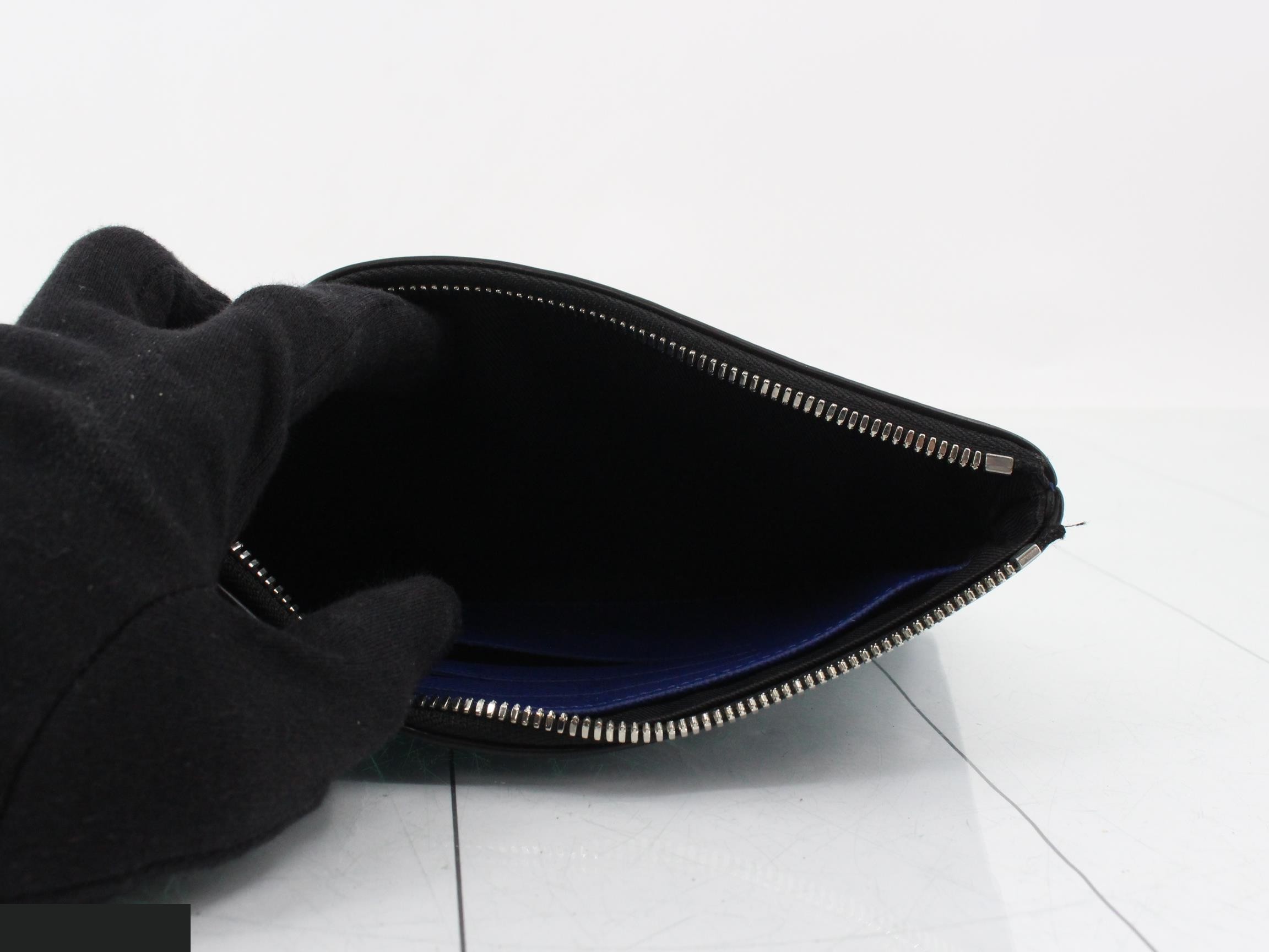 Taigarama Pochette Discovery — view 4