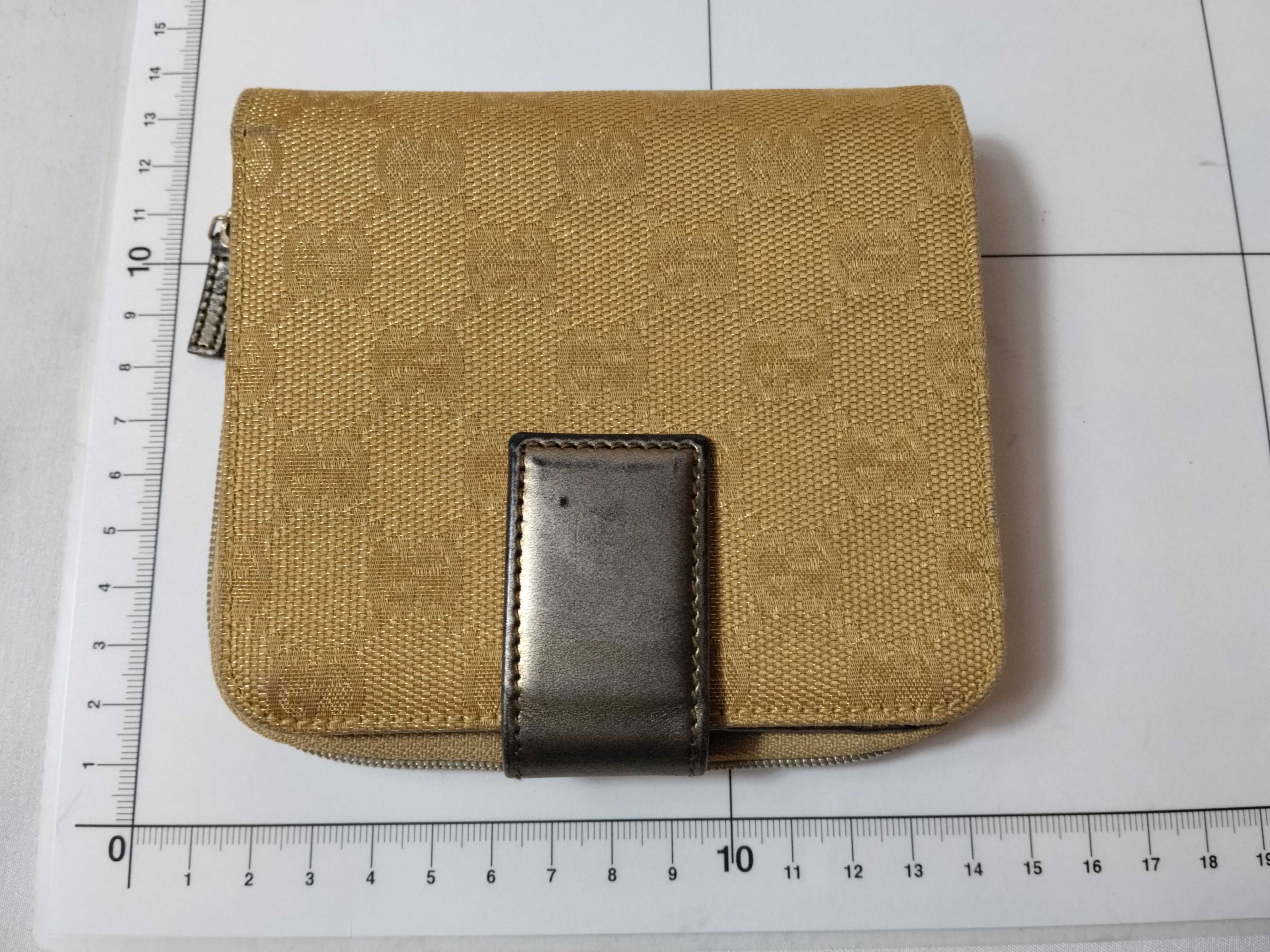 GG Canvas Bi-fold Wallet — view 2