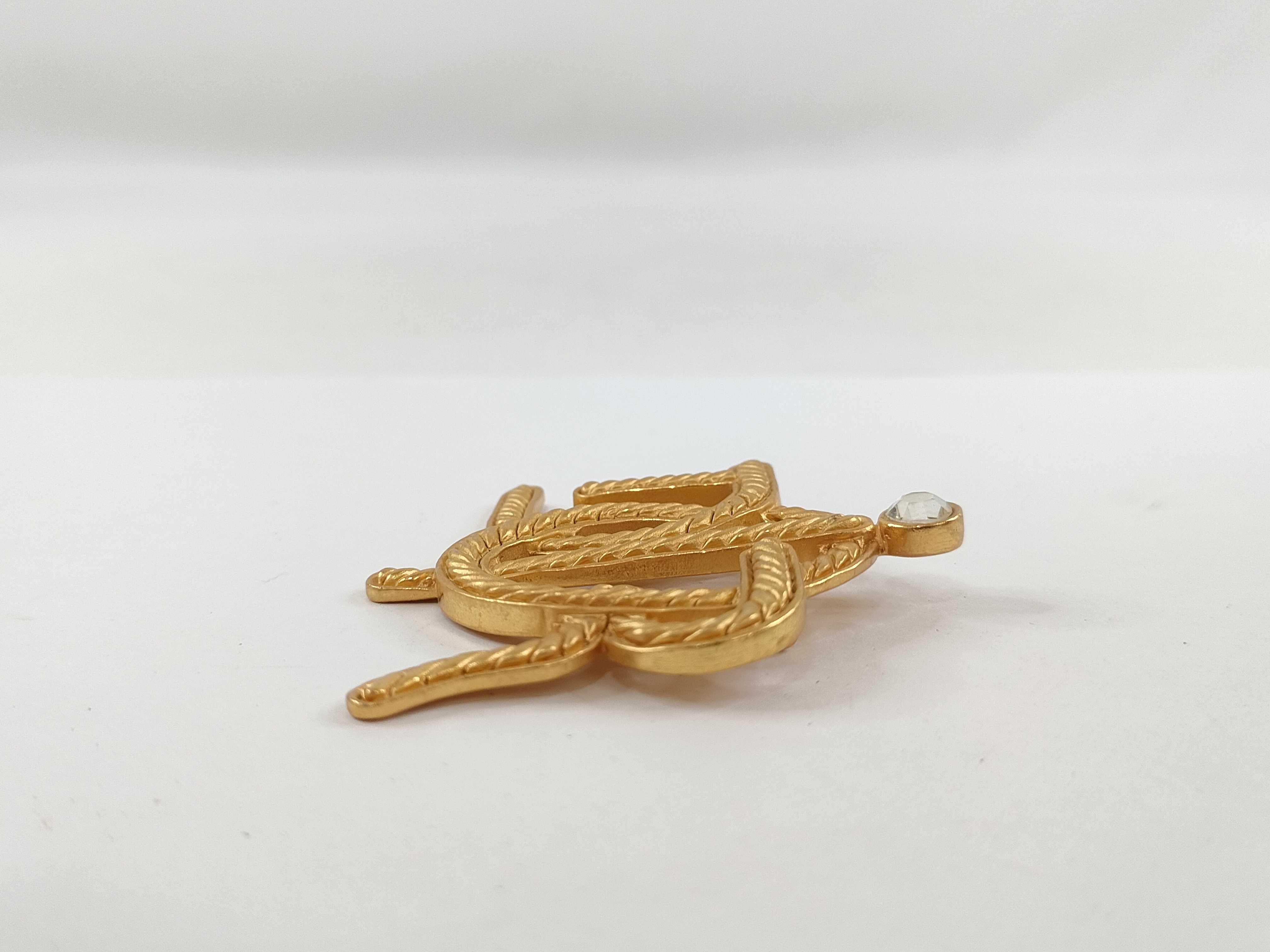 logo brooch — view 7