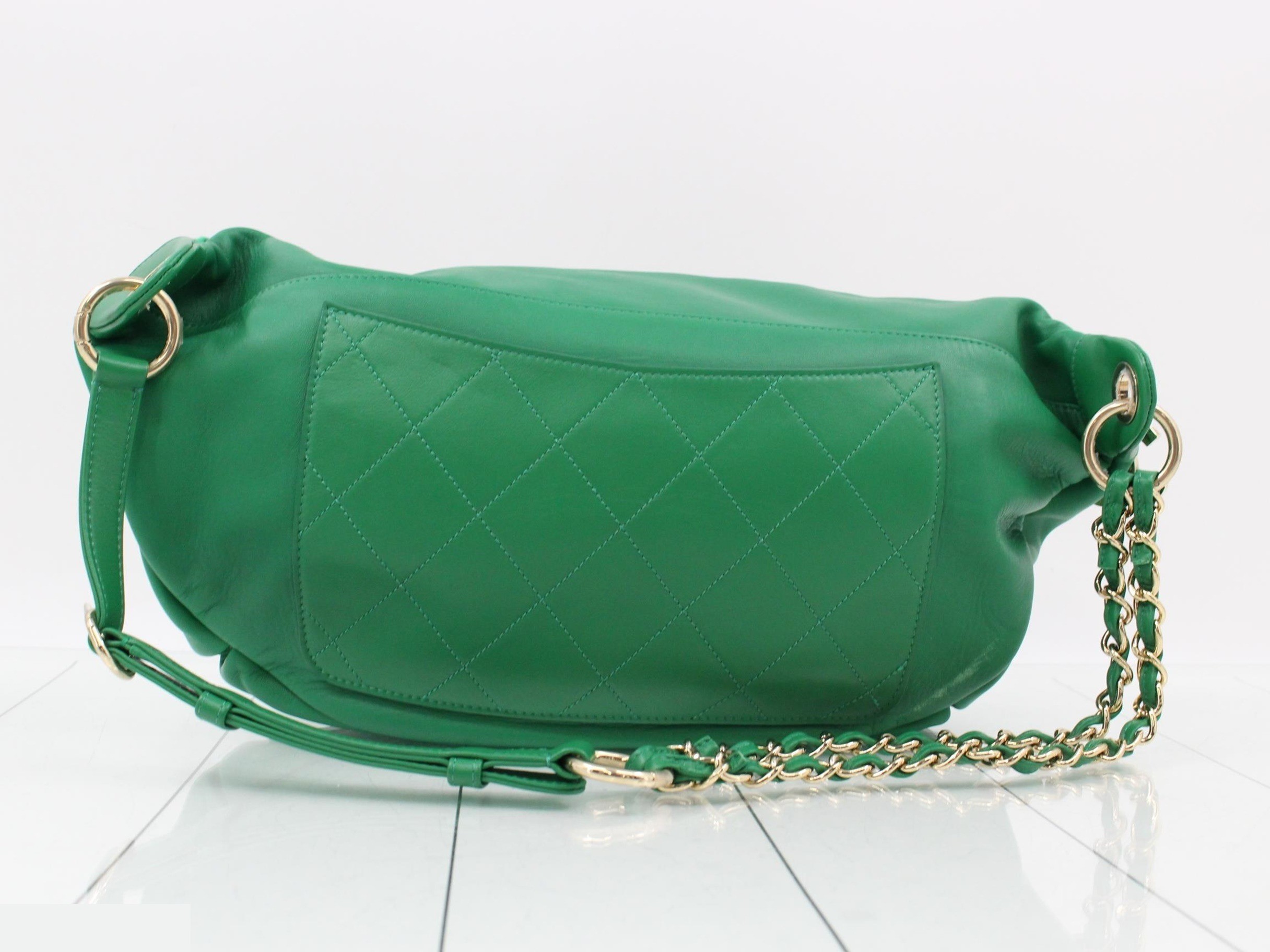 Matelassé (bag) - Shoulder bag — view 2