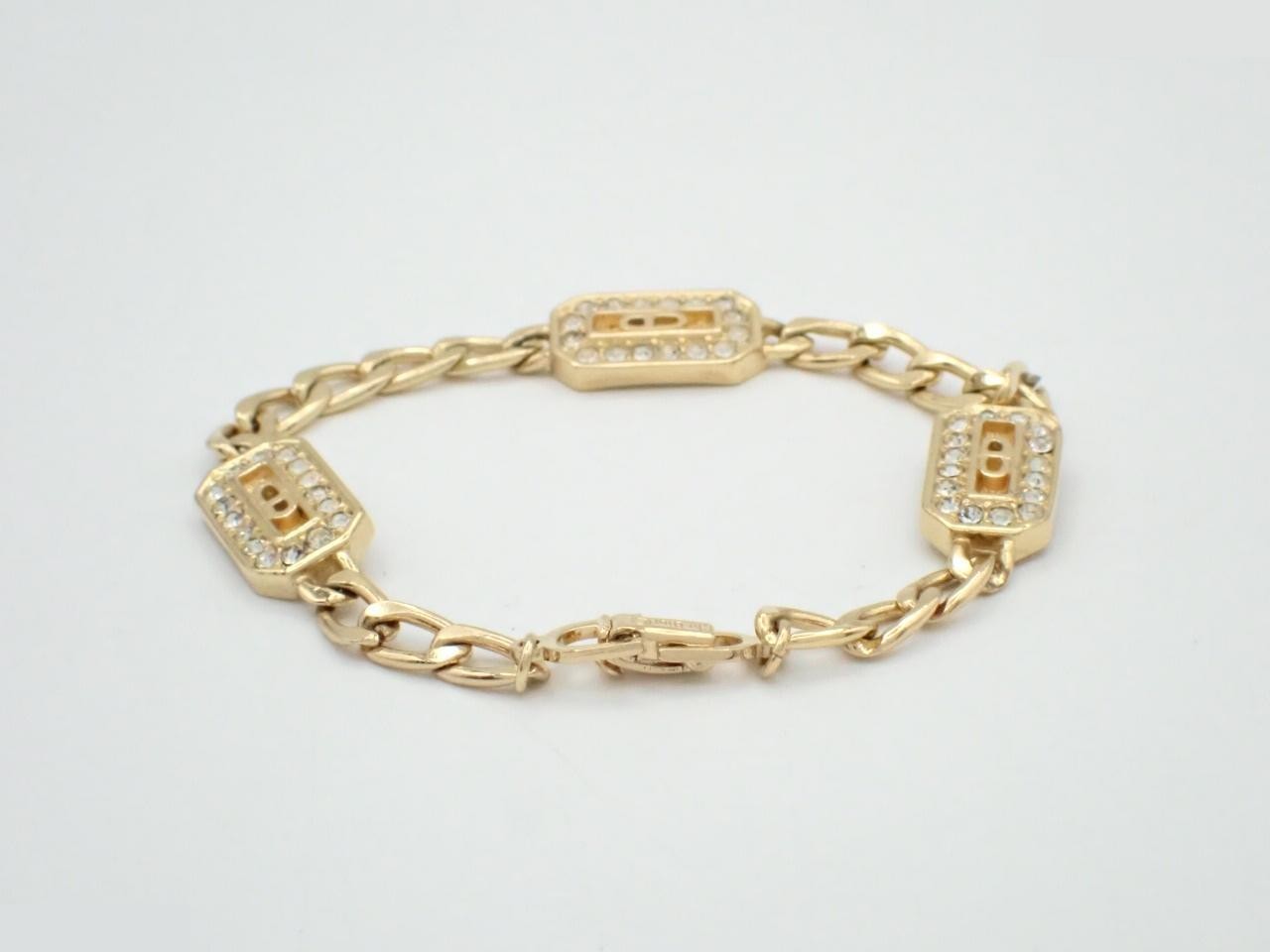 Other items in the line: Precious metal bracelets and bangles (metal), wrist circumference approximately 17.5 cm. — view 2