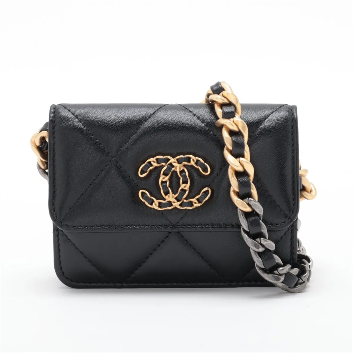 19 Lambskin Waist Pouch Black Gold x Silver Hardware A9EHK9J9 Random Serial Number Sold