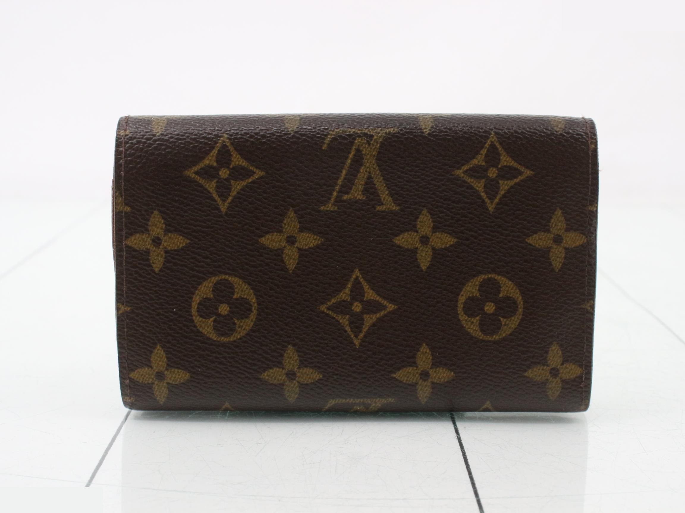 M61730 Portemonnaie Bietrezor Bi-fold Wallet Monogram — view 2