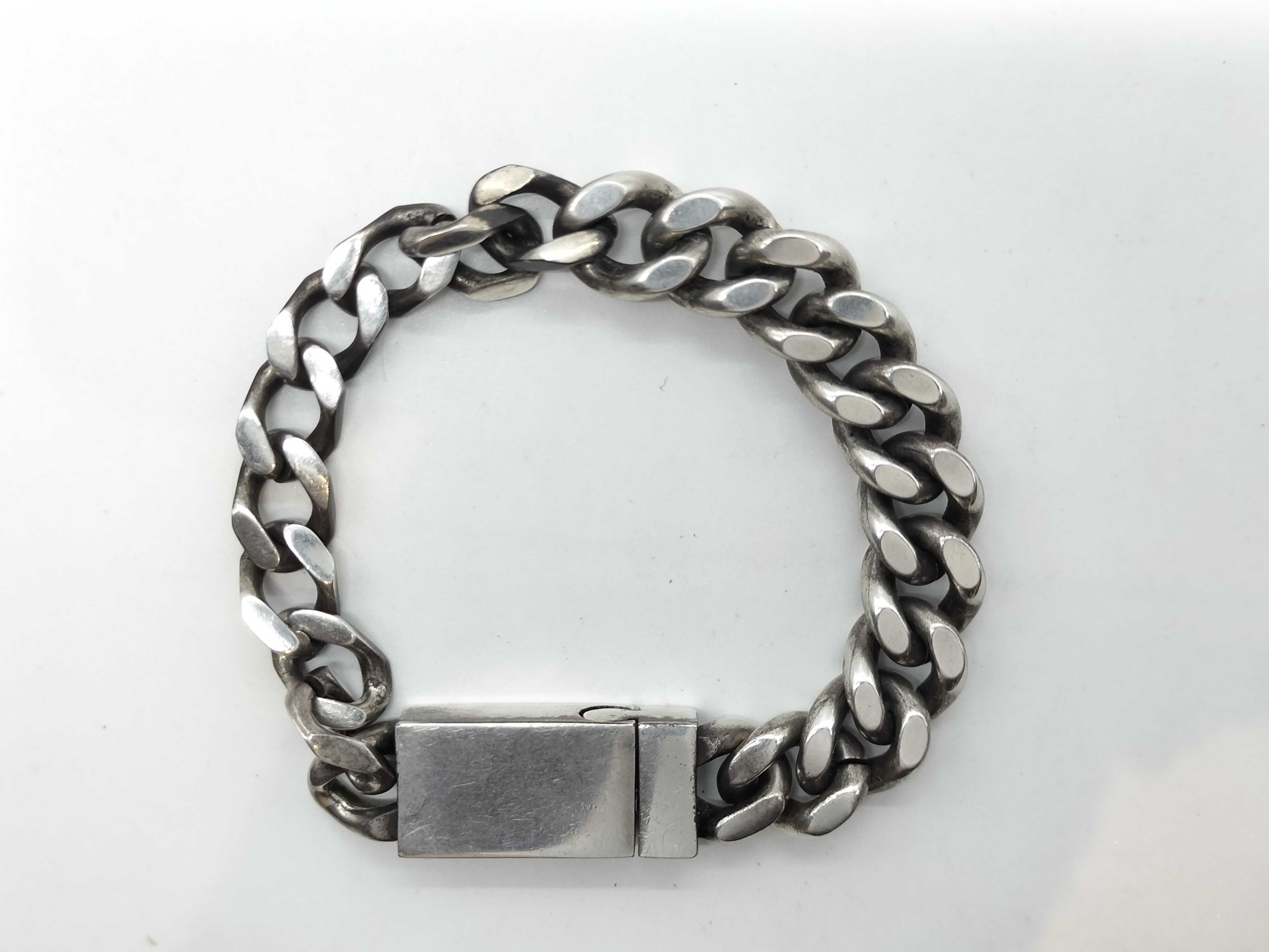 Silver Curved Chain Bracelet (Bracelet/Bangle) — view 2