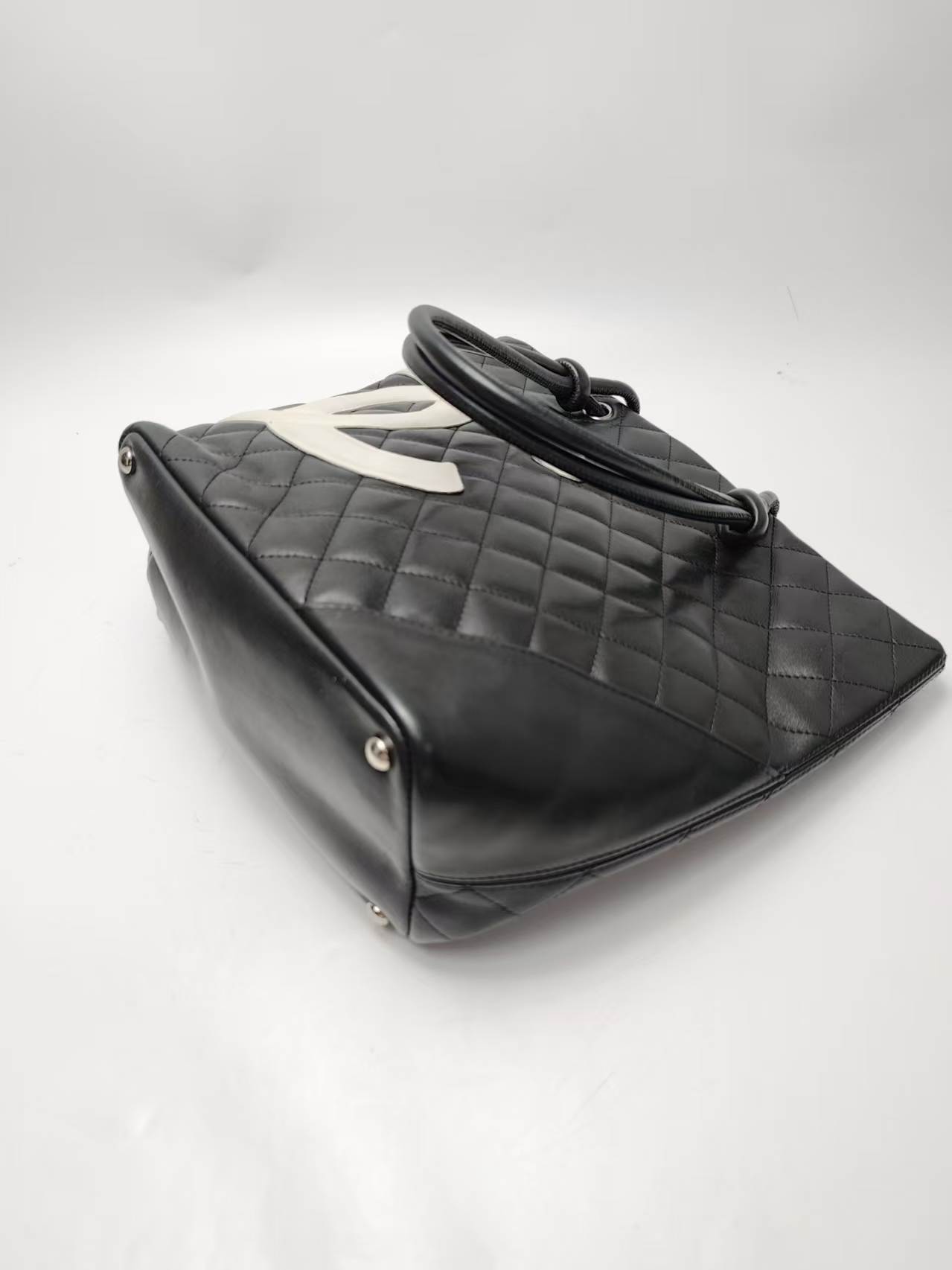 【*Shipped from: China*】CHANEL Cambon Leather No.10 Handbag — view 5