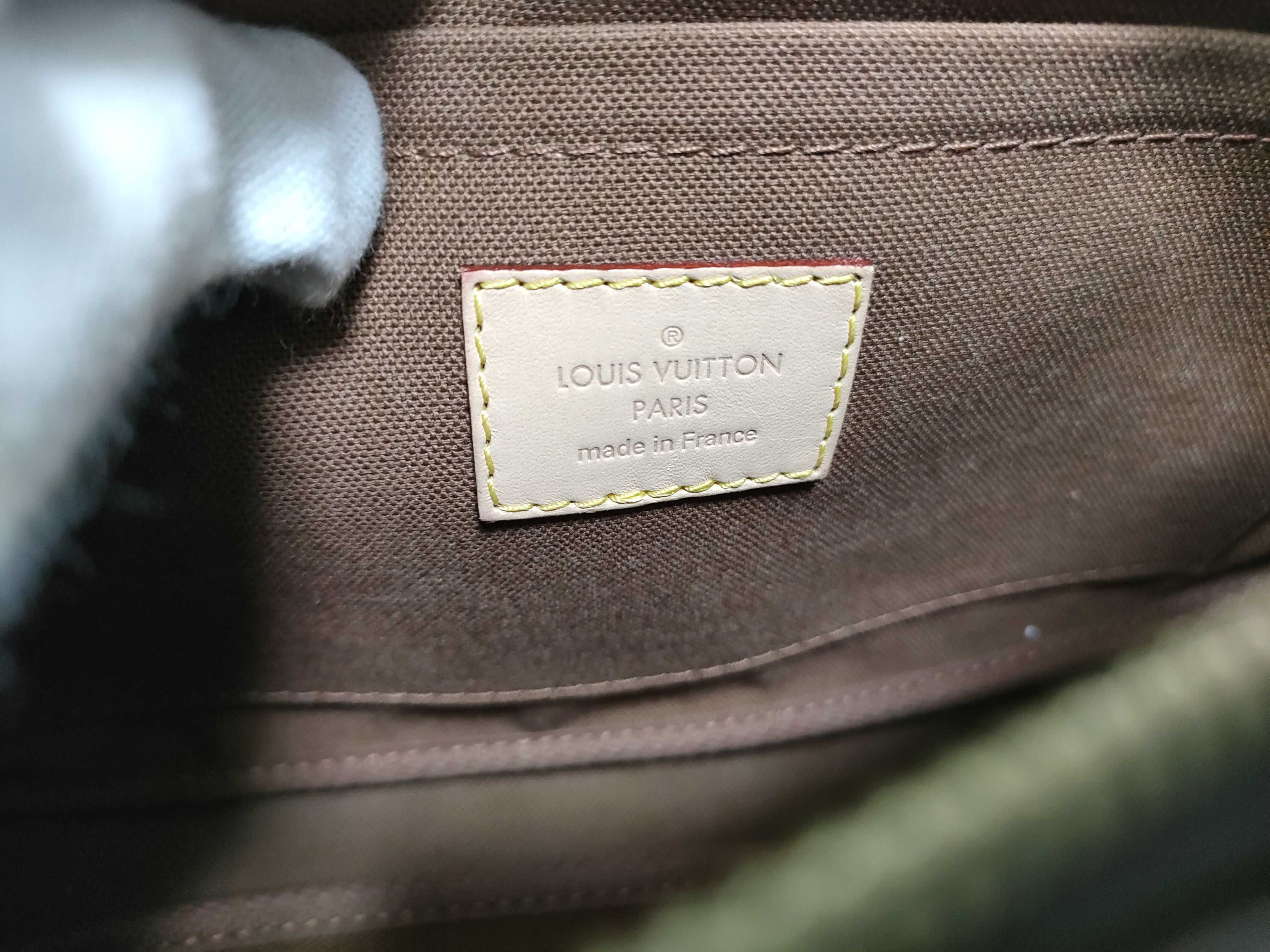 Monogram Louis Vuitton Monogram Pouch Pochette Shoulder Bag Pouch — view 15