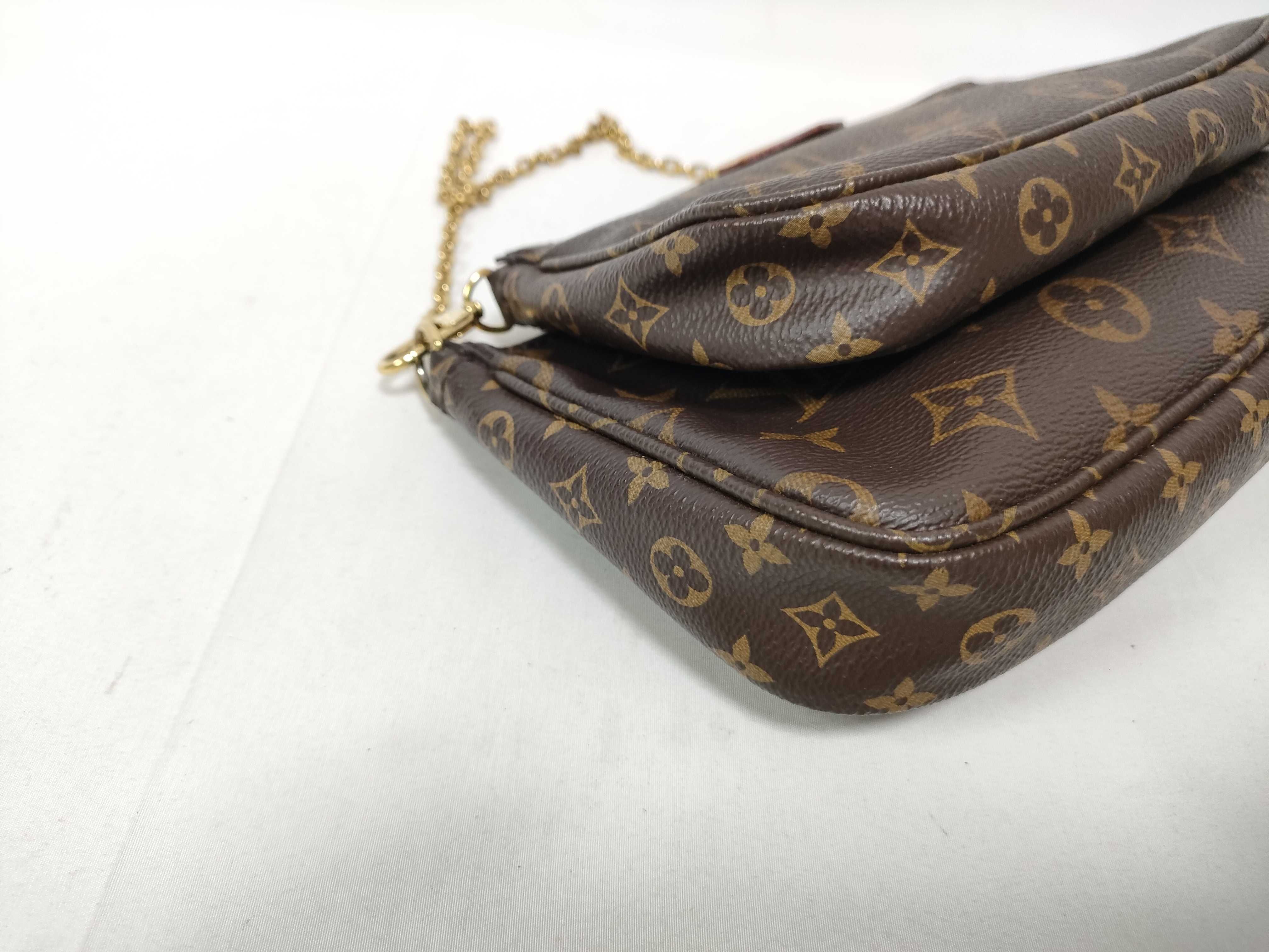 Monogram Louis Vuitton Monogram Pouch Pochette Shoulder Bag Pouch — view 5