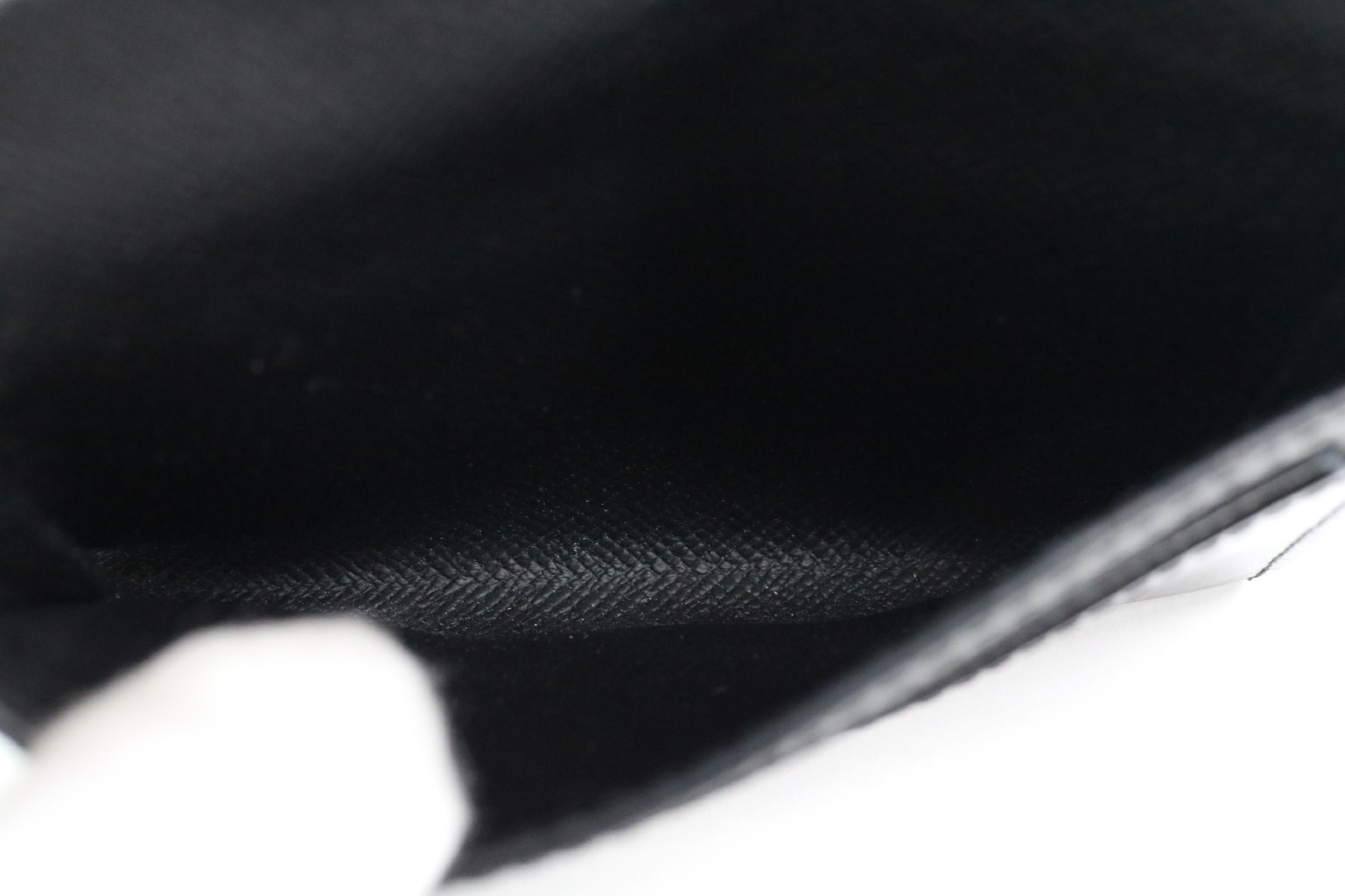 Epi Noir Enveloppe Carte de Visite Card Case — view 7