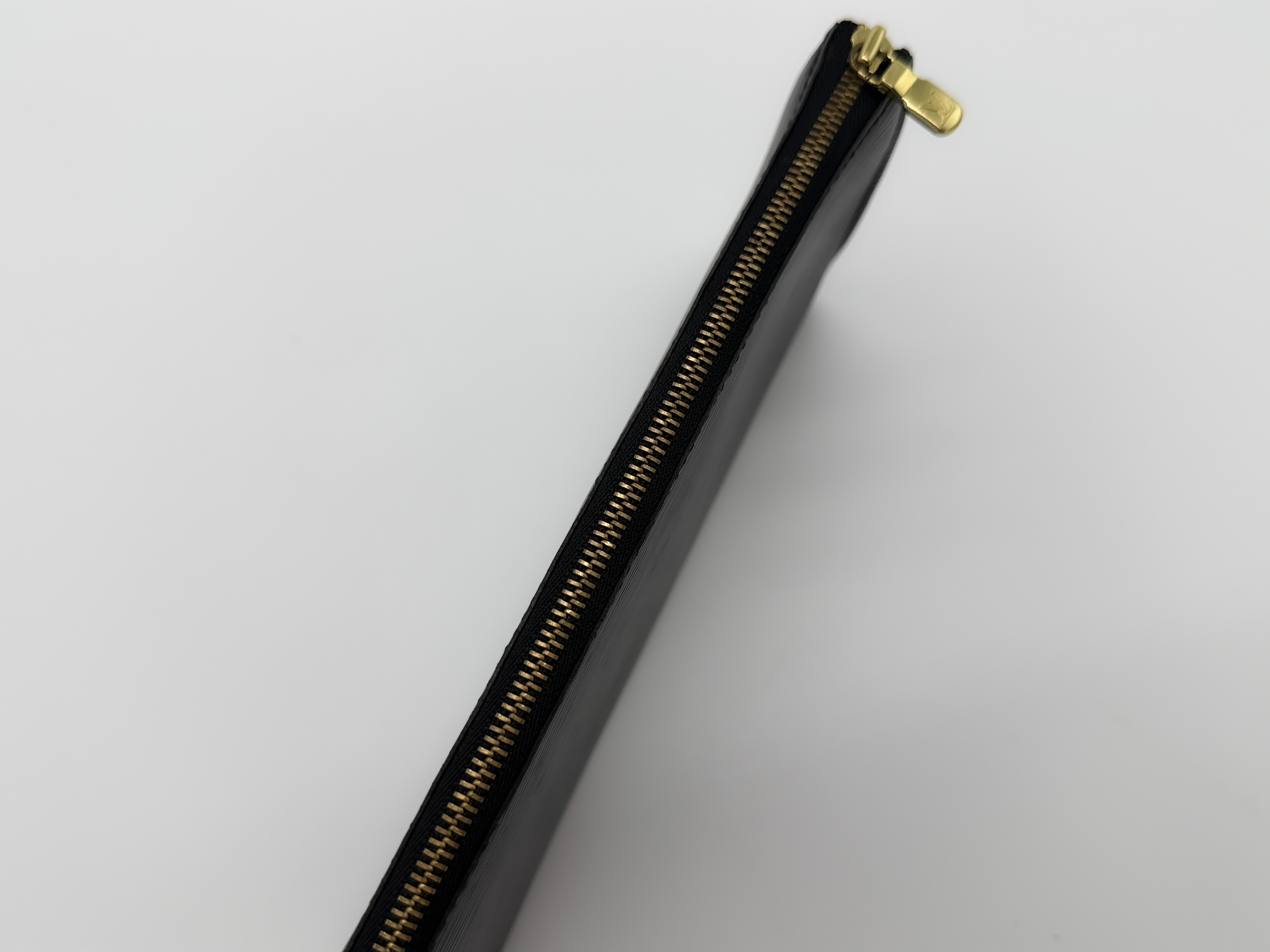 Epi M52942 Pochette Accessoires Noir AR0051 Accessory Pouch — view 10