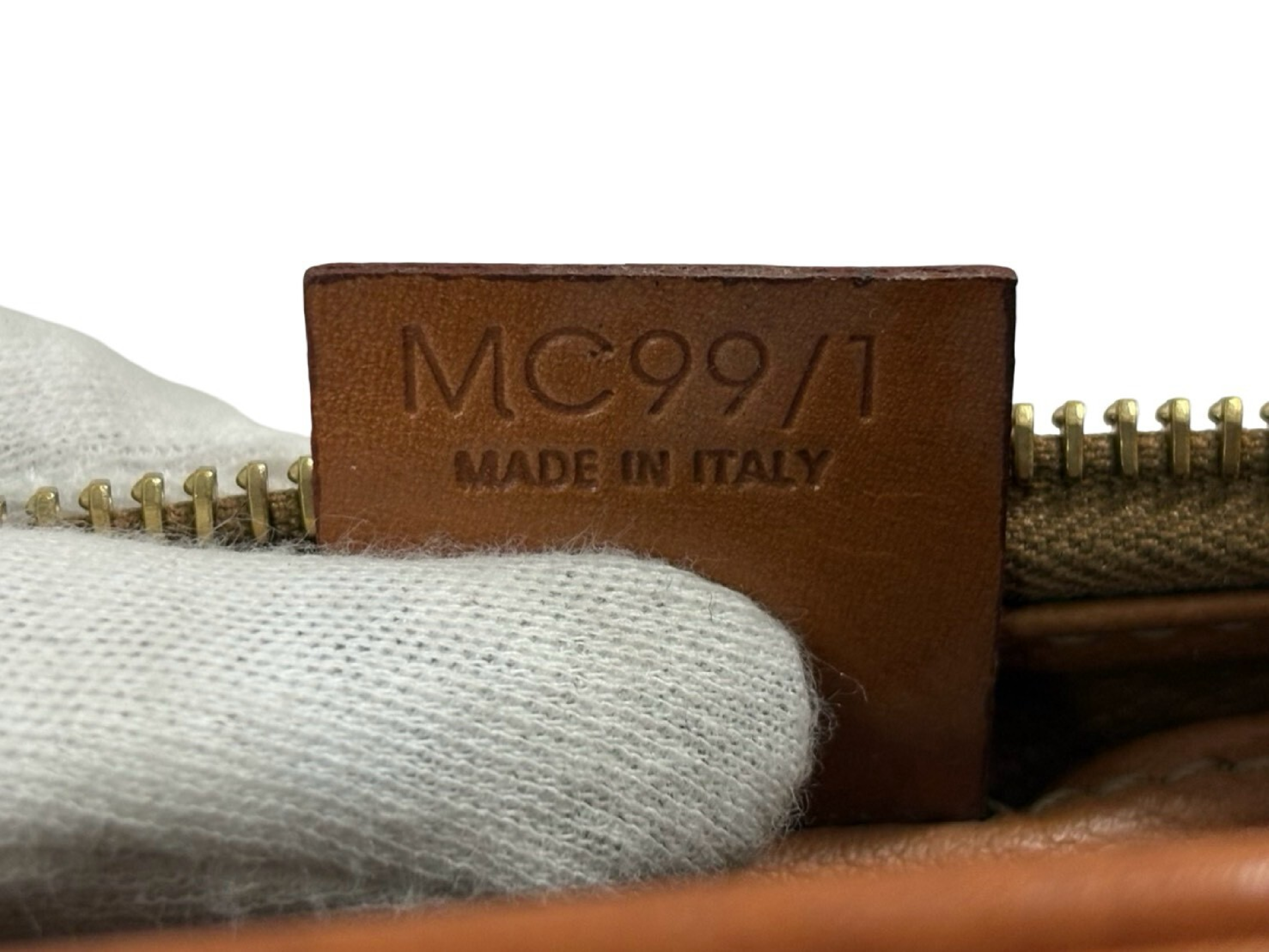 Macadam Pouch — view 7