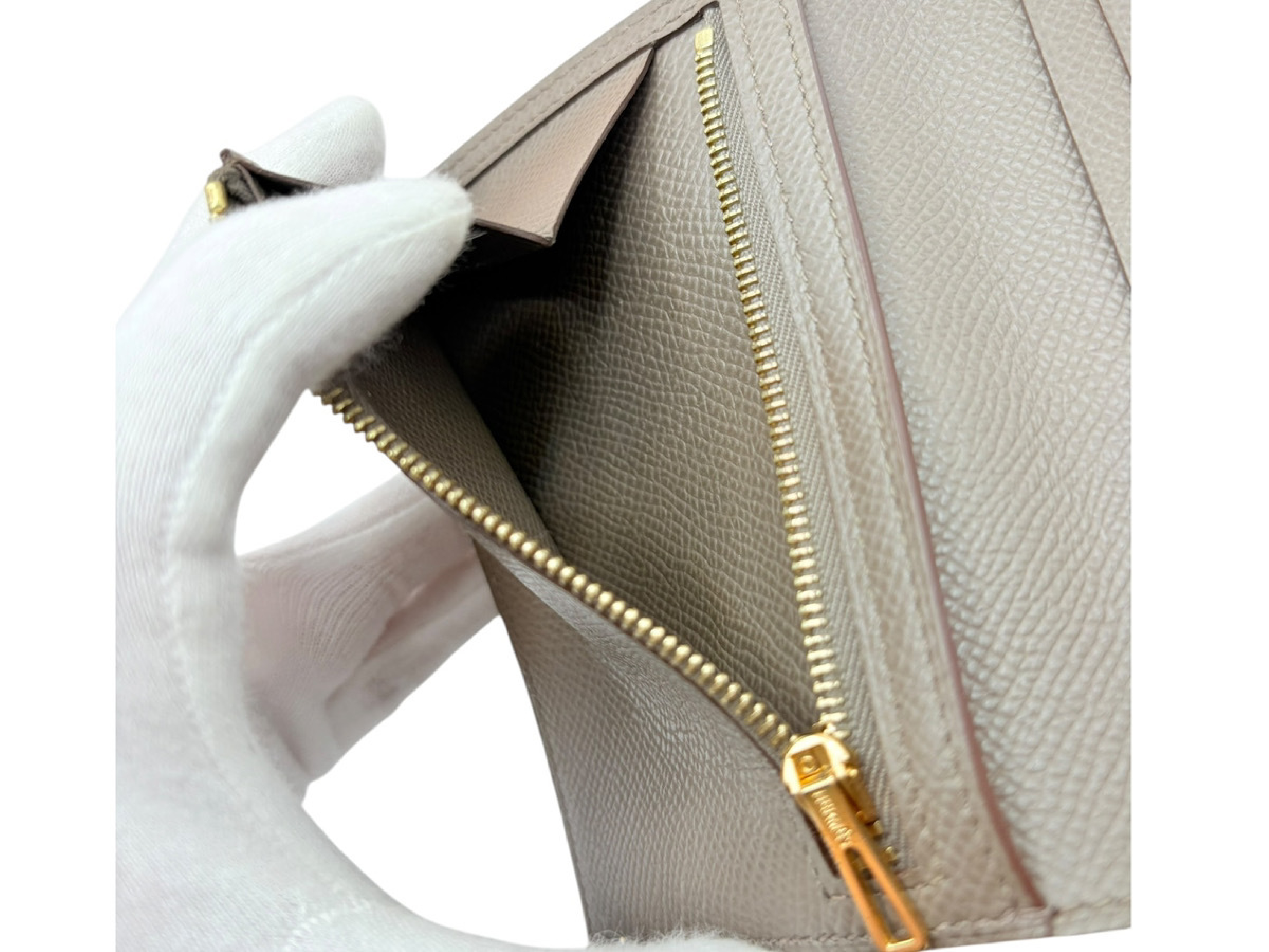 Bearn Compact Wallet, Veau Epsom Leather, Etoupe, Gold Hardware, Y Stamp — view 8