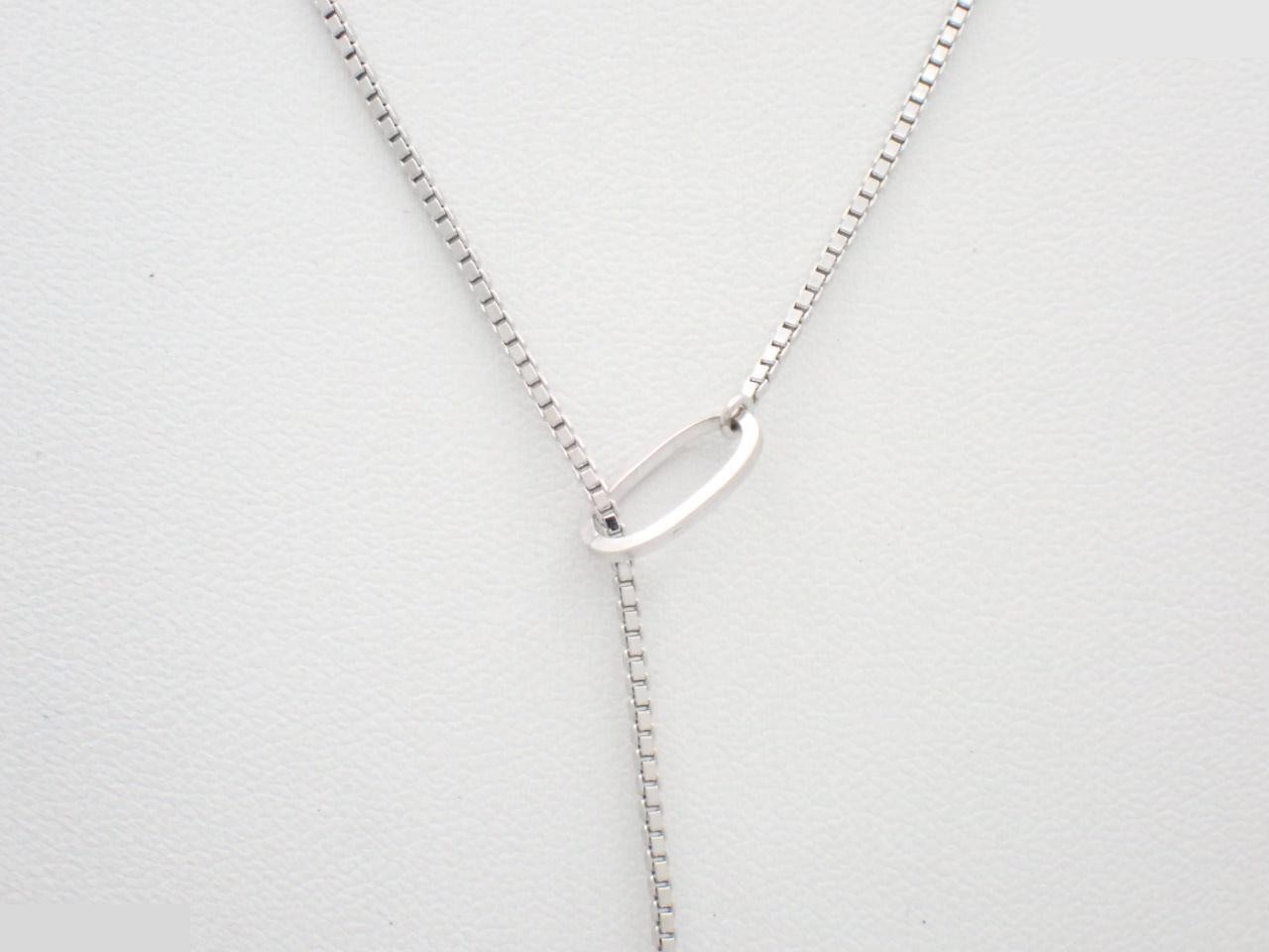 Other lines: Precious metals, necklaces, pendants, chains approximately 50cm long. — view 2