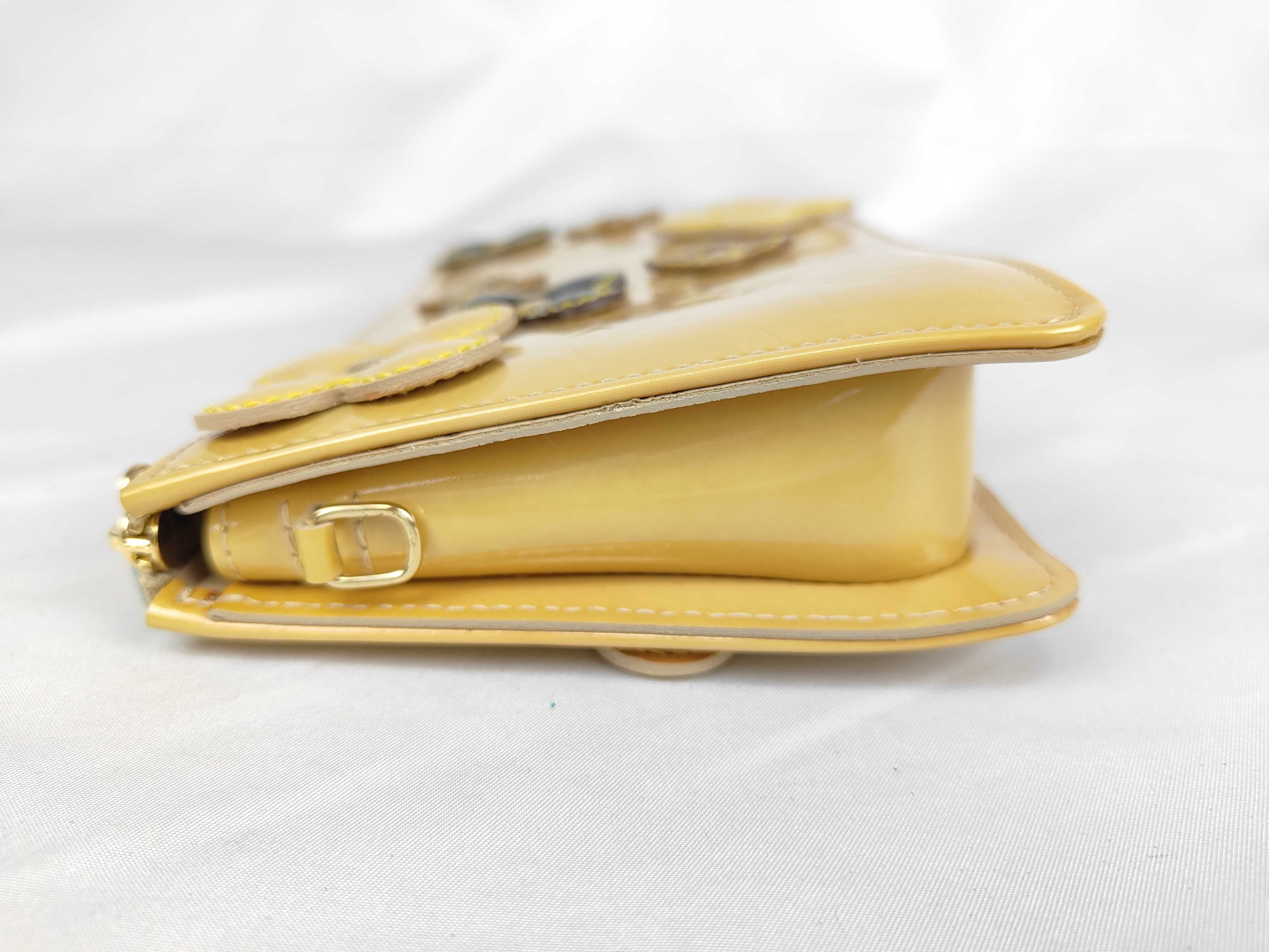 Vernis Flower Lexington Yellow M92246 Pouch — view 5