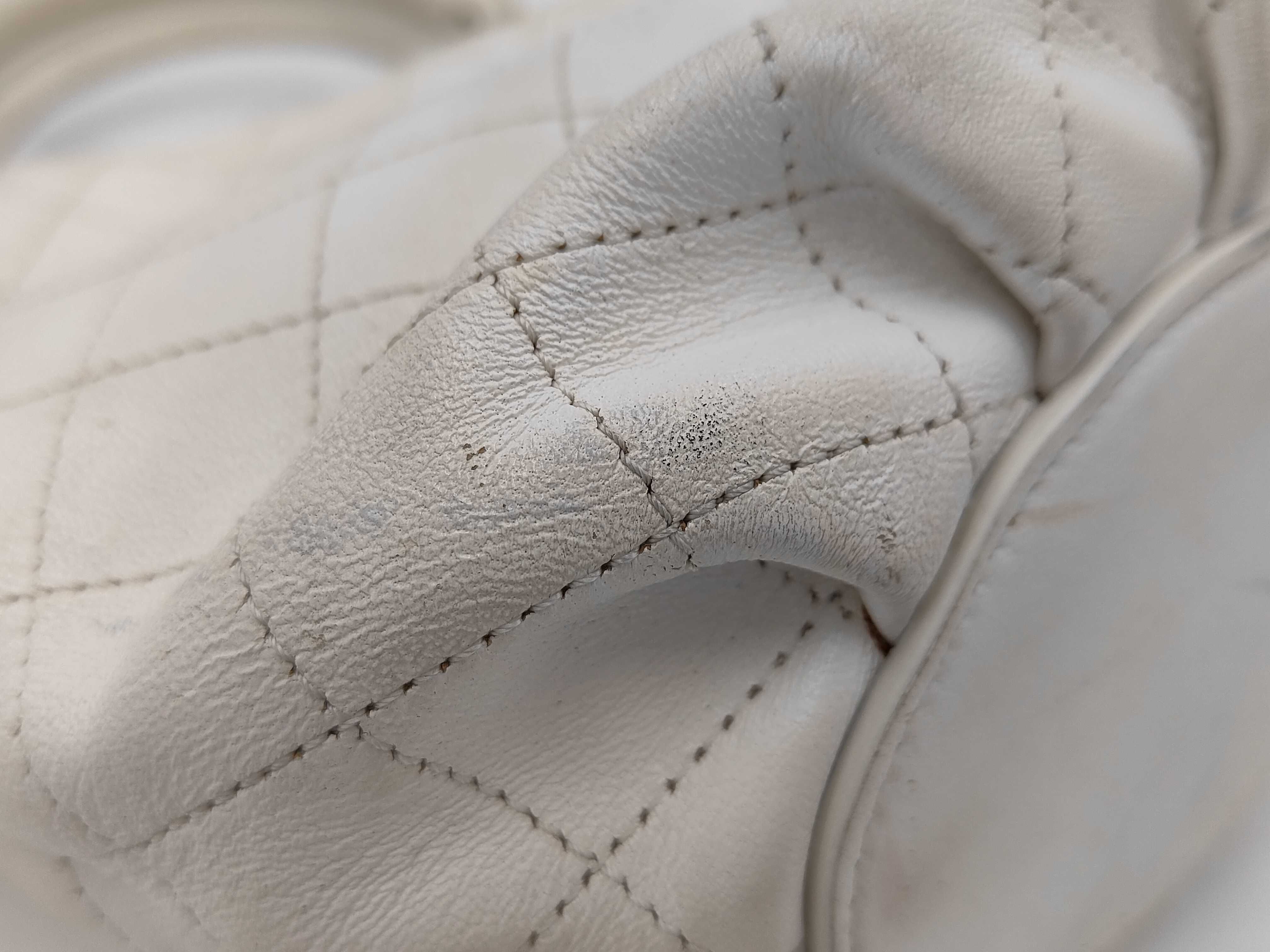 handbag — view 4
