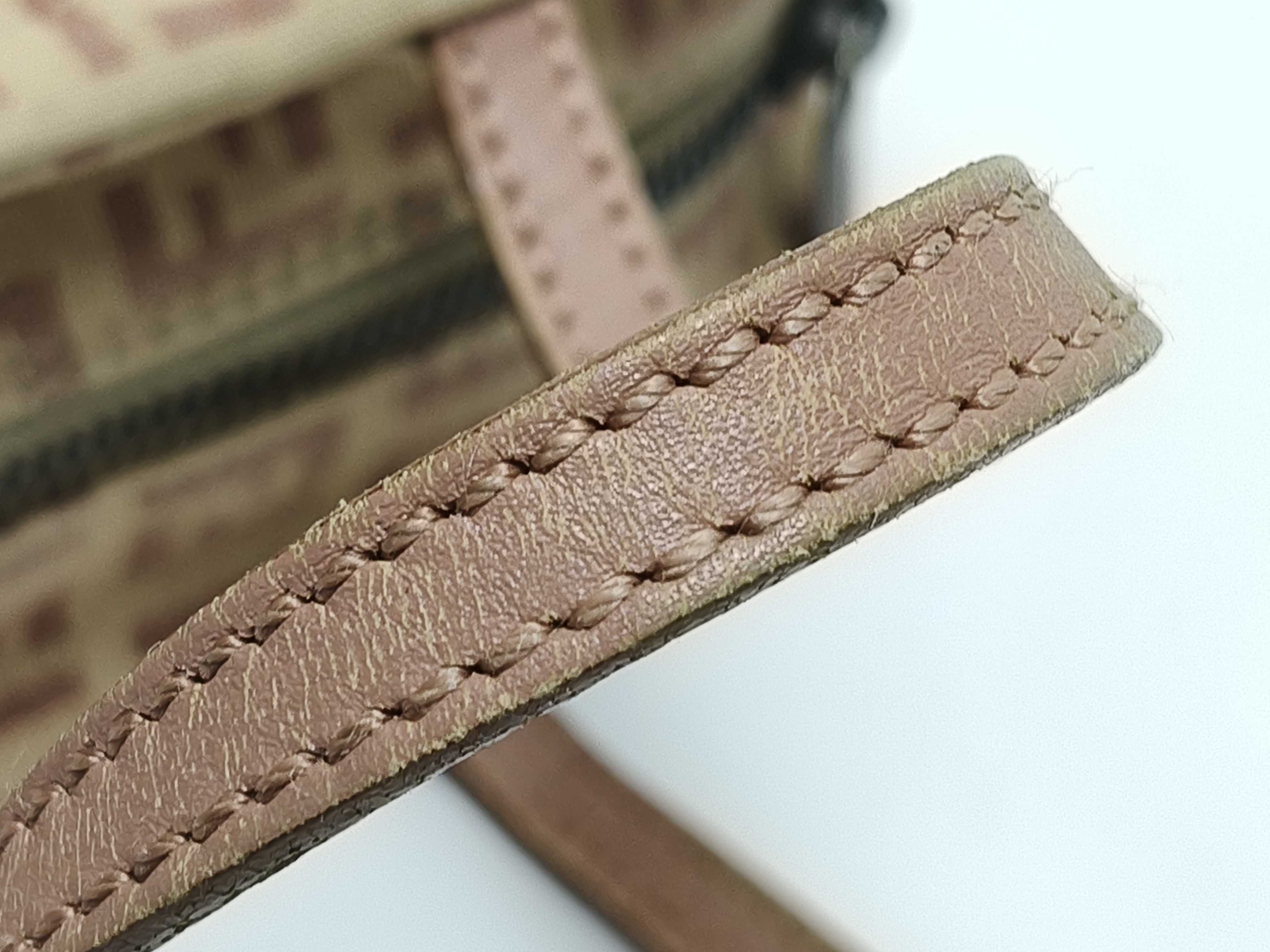 Zucca pattern Fendi Zucchino handbag pink pouch — view 4