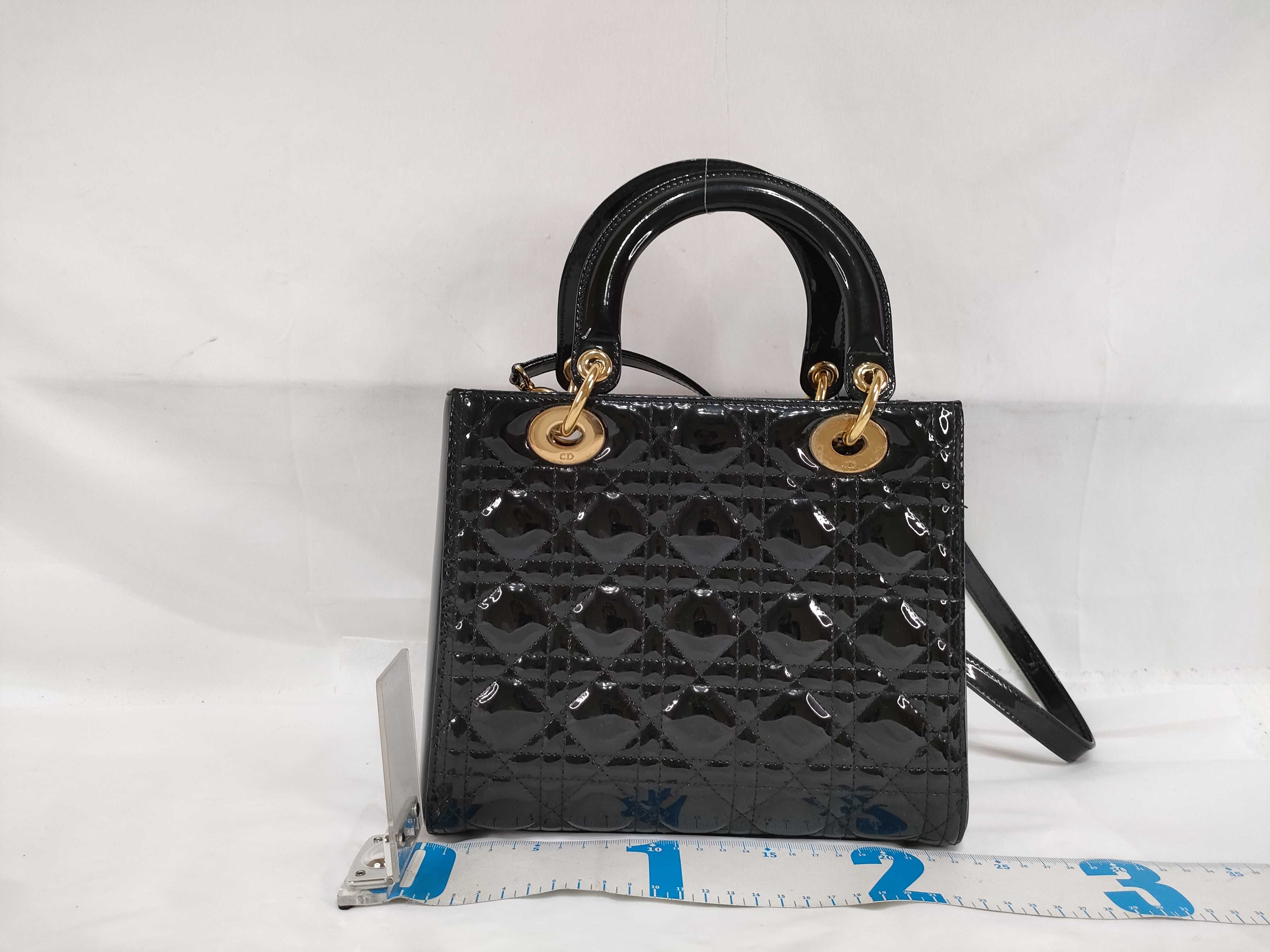 Lady Dior Medium Lady Shoulder Bag — view 2