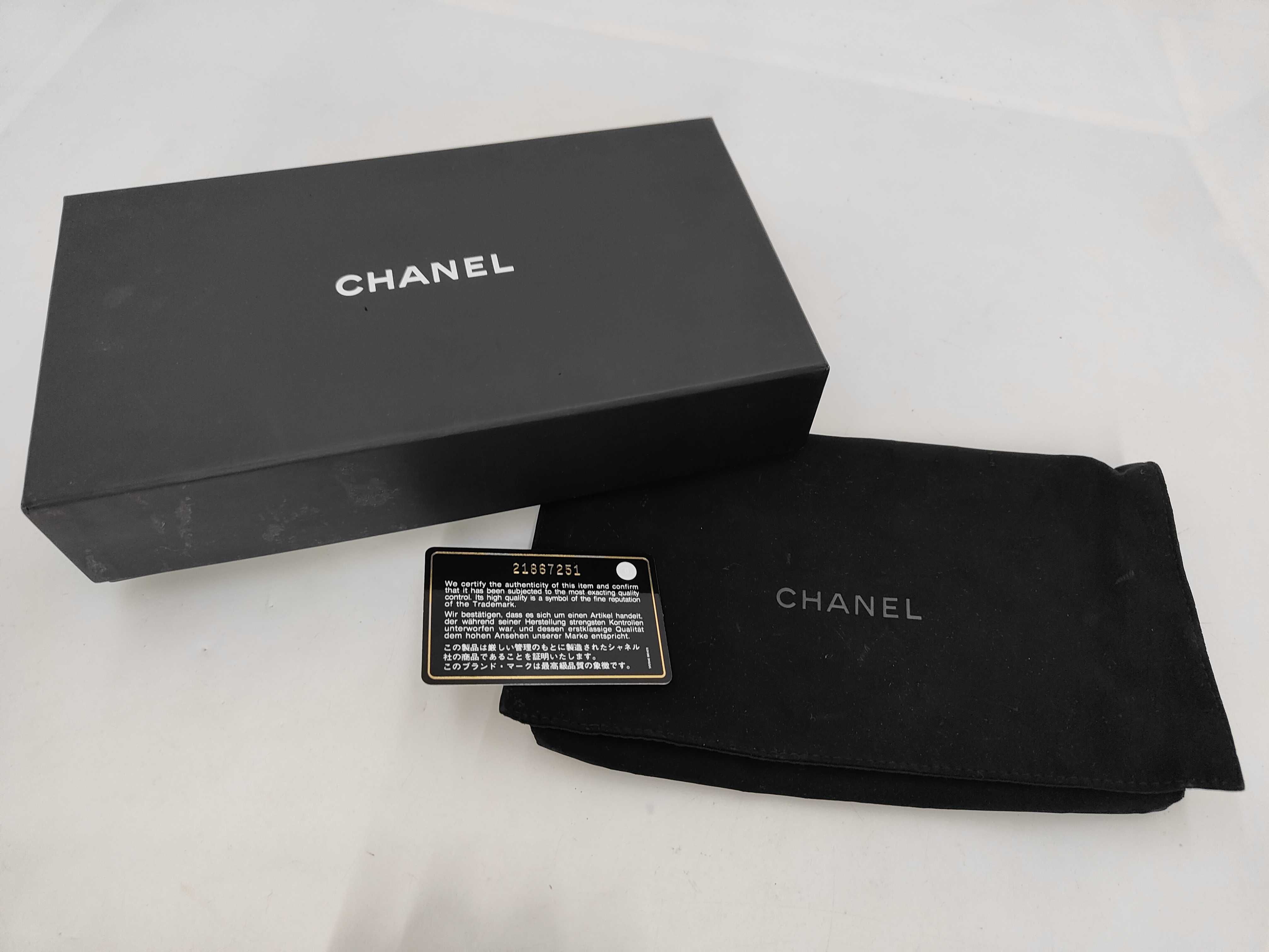 Caviar Leather Wallet — view 9