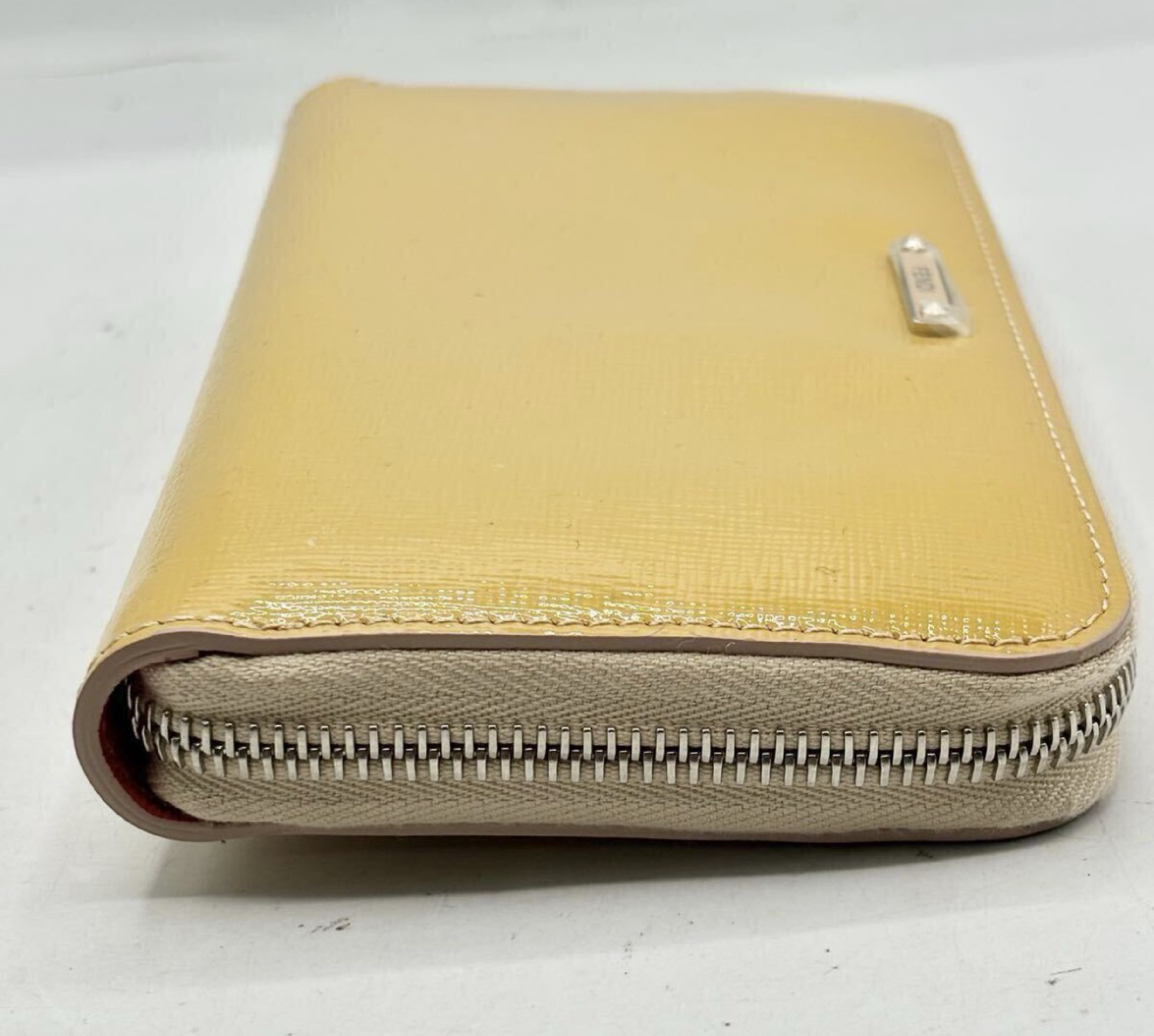 Round Zipper Wallet with Dice Design, Box, Dust Bag — view 4