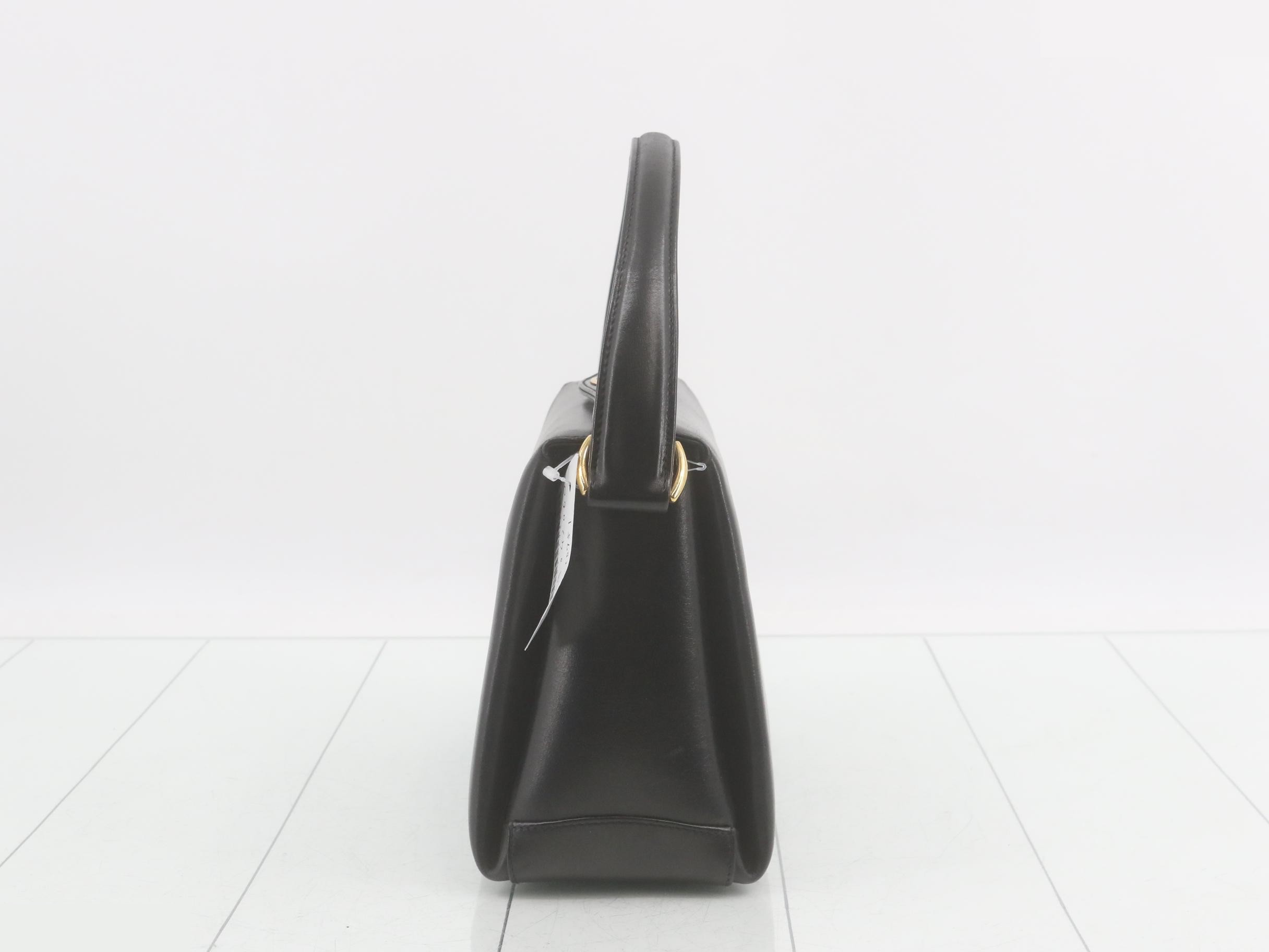 Handbag, leather, black, turn-lock closure — view 3