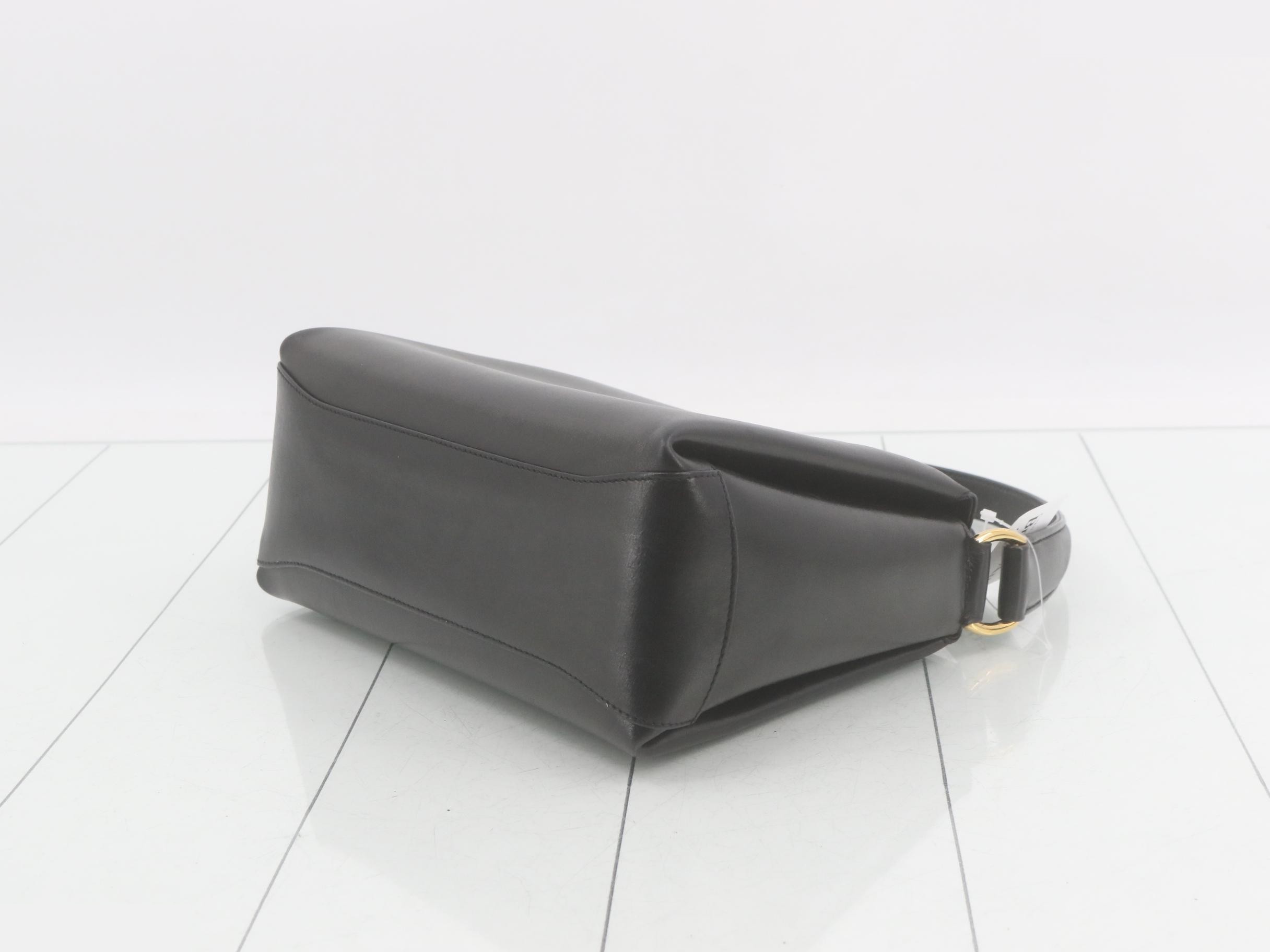 Handbag, leather, black, turn-lock closure — view 6