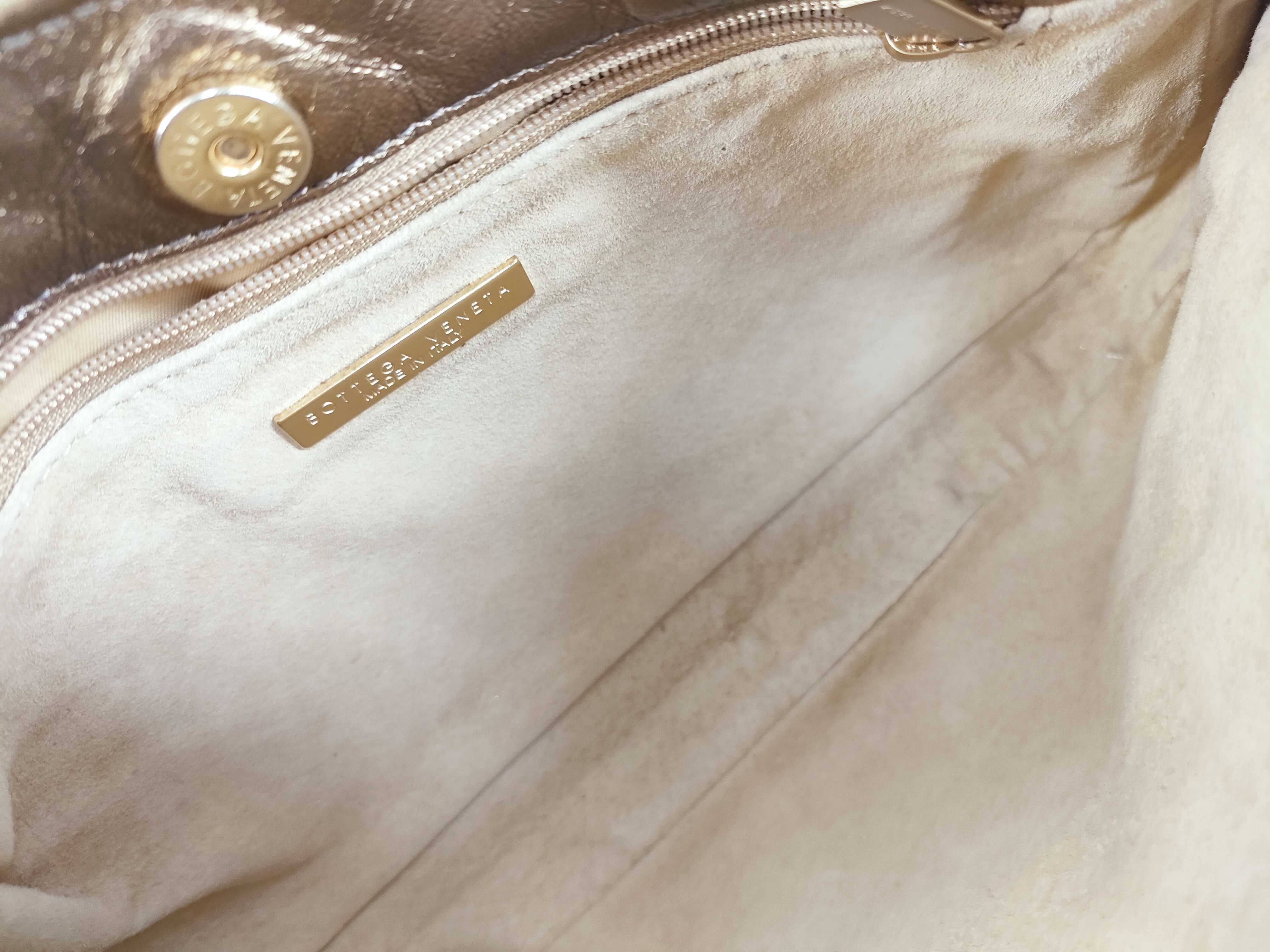 Intrecciato Shoulder Bag — view 10