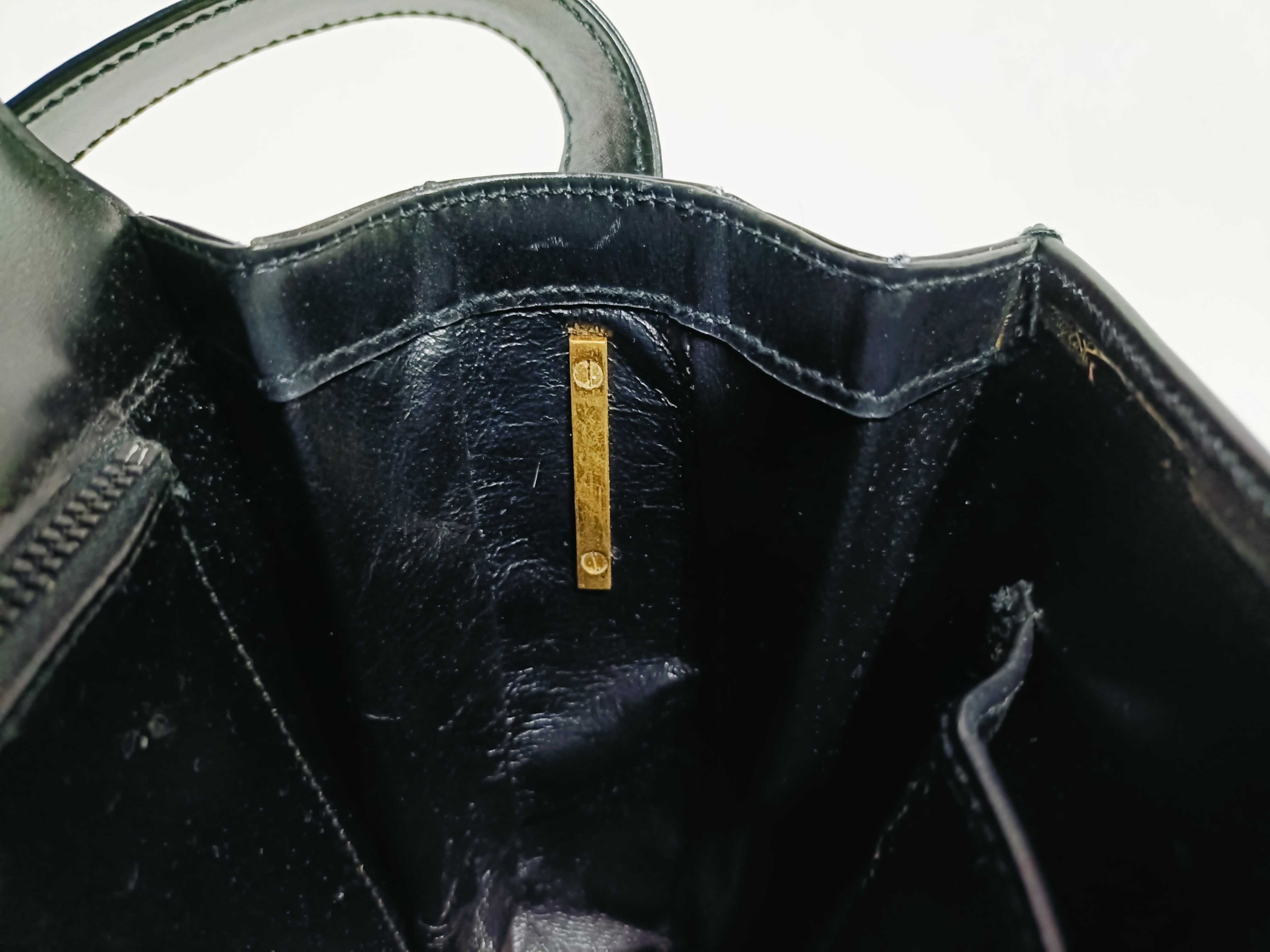 Old Leather Shoulder Bag — view 11