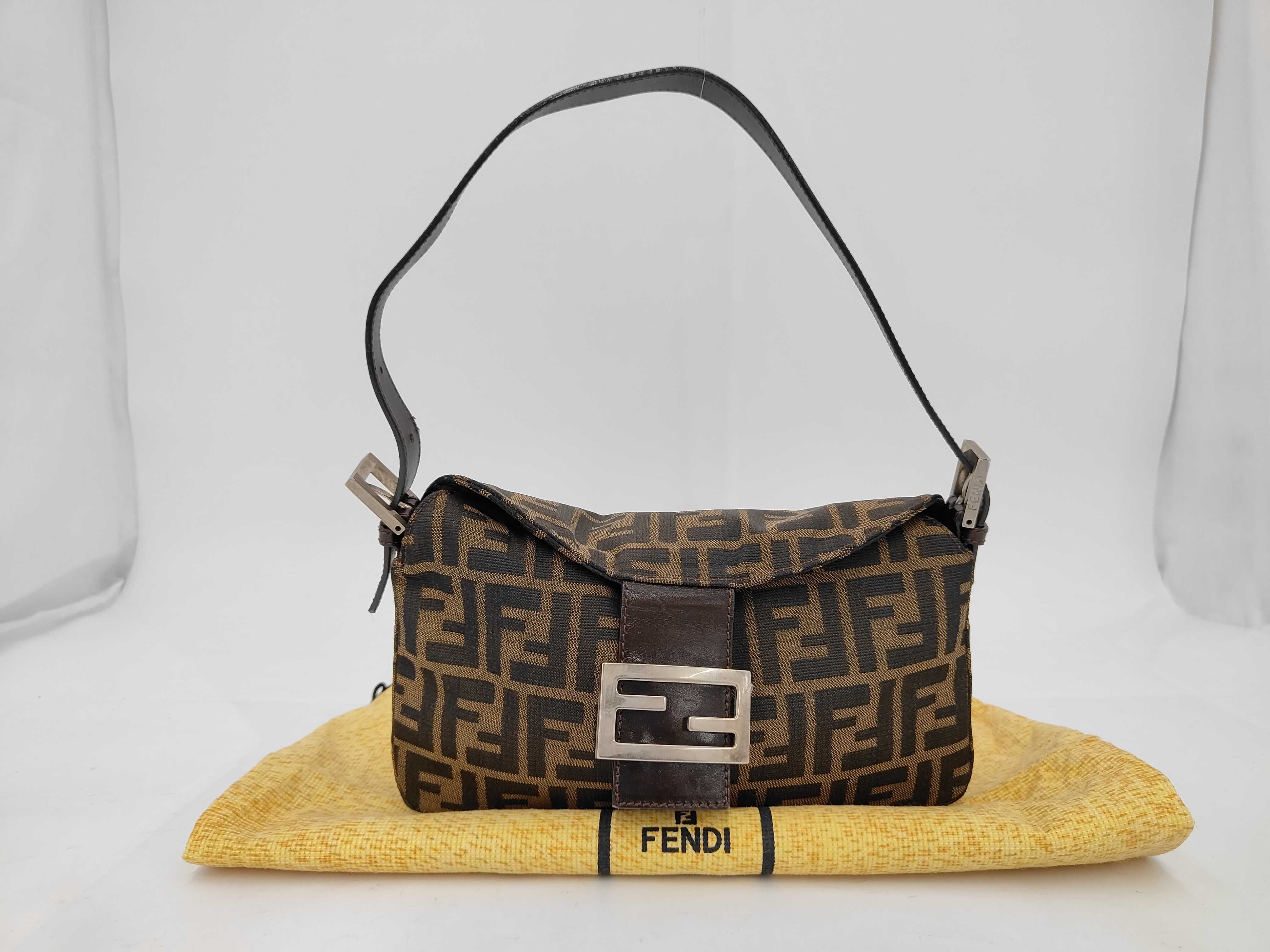 Zucca Shoulder Bag, Leather, Brown, with Dust Bag.