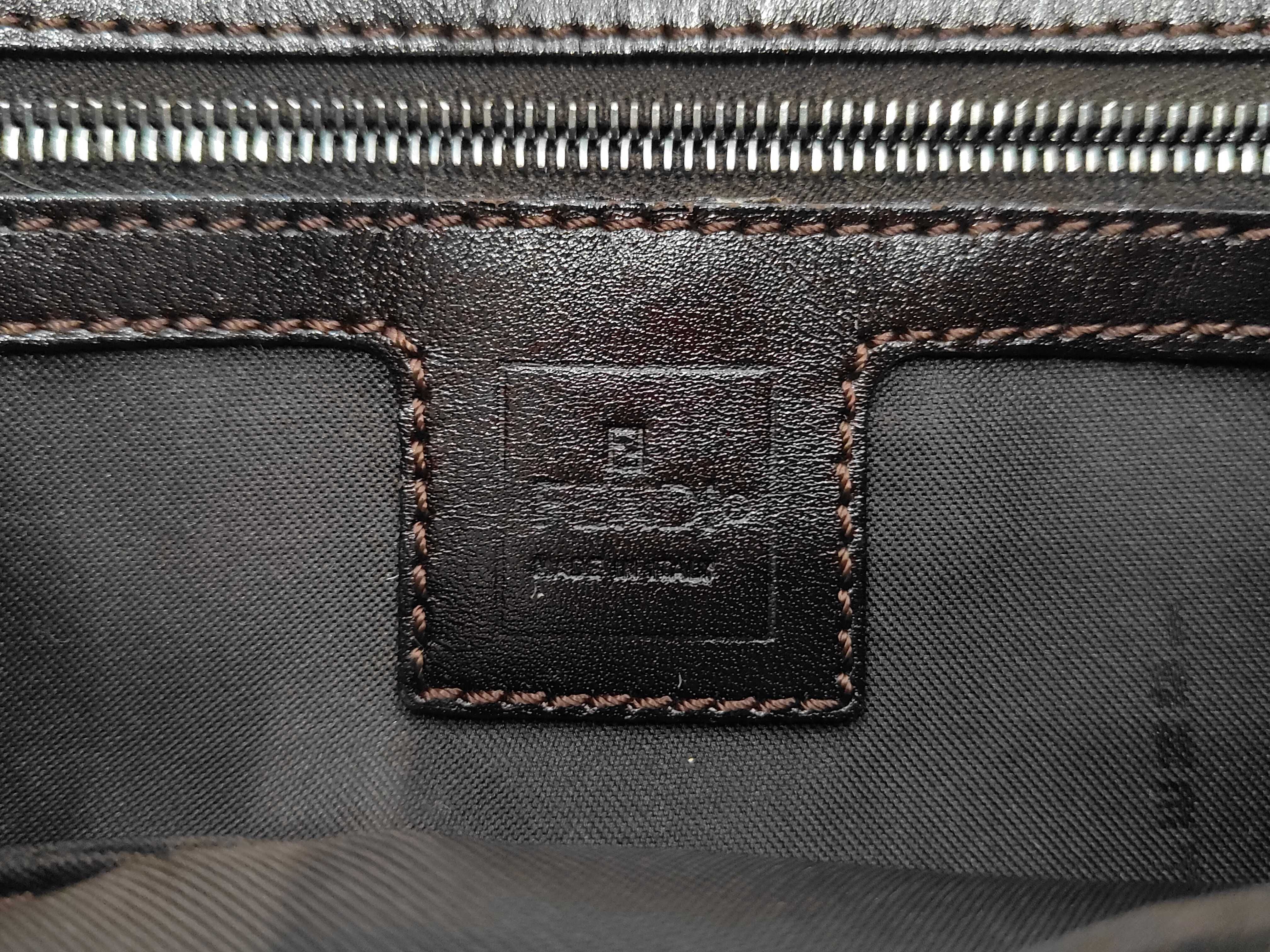 Zucca Shoulder Bag, Leather, Brown, with Dust Bag. — view 9