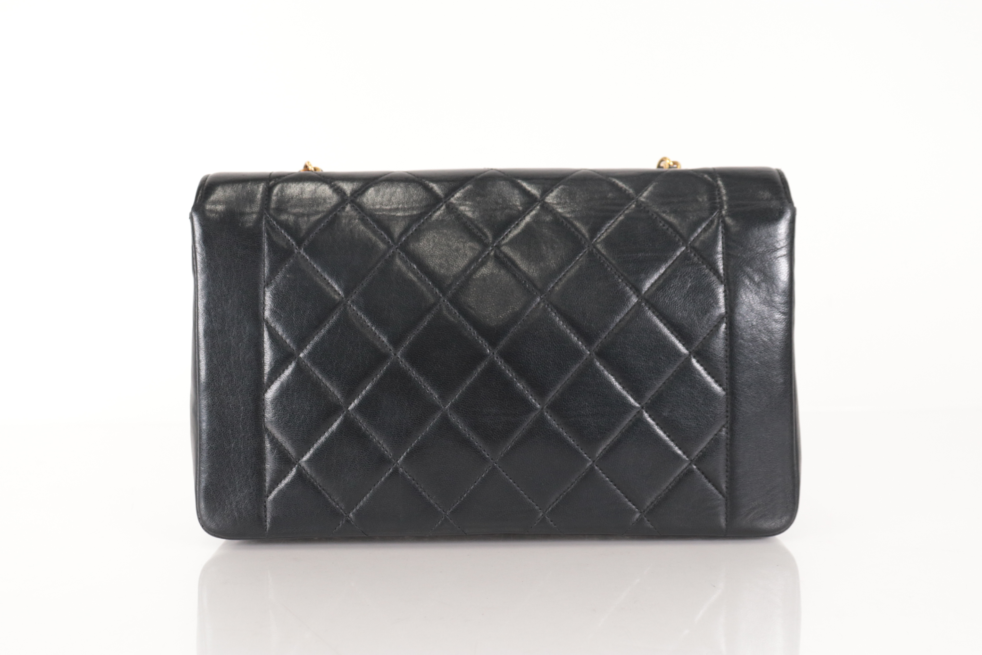 Diana 25 Lambskin Chain Shoulder Bag (Serial No. 3) — view 2