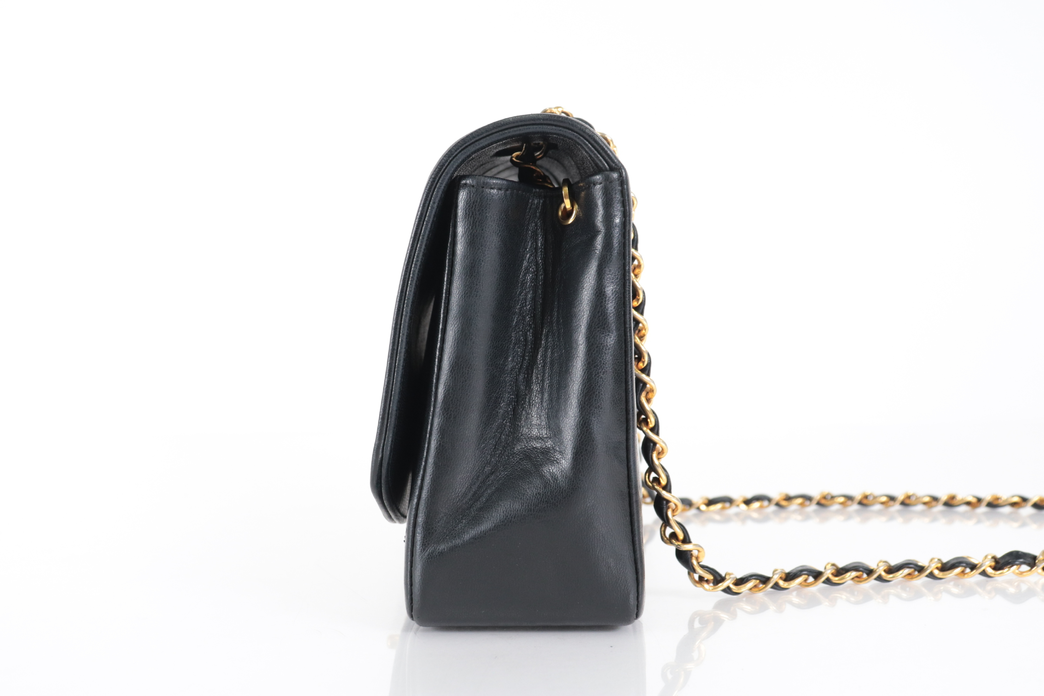 Diana 25 Lambskin Chain Shoulder Bag (Serial No. 3) — view 3