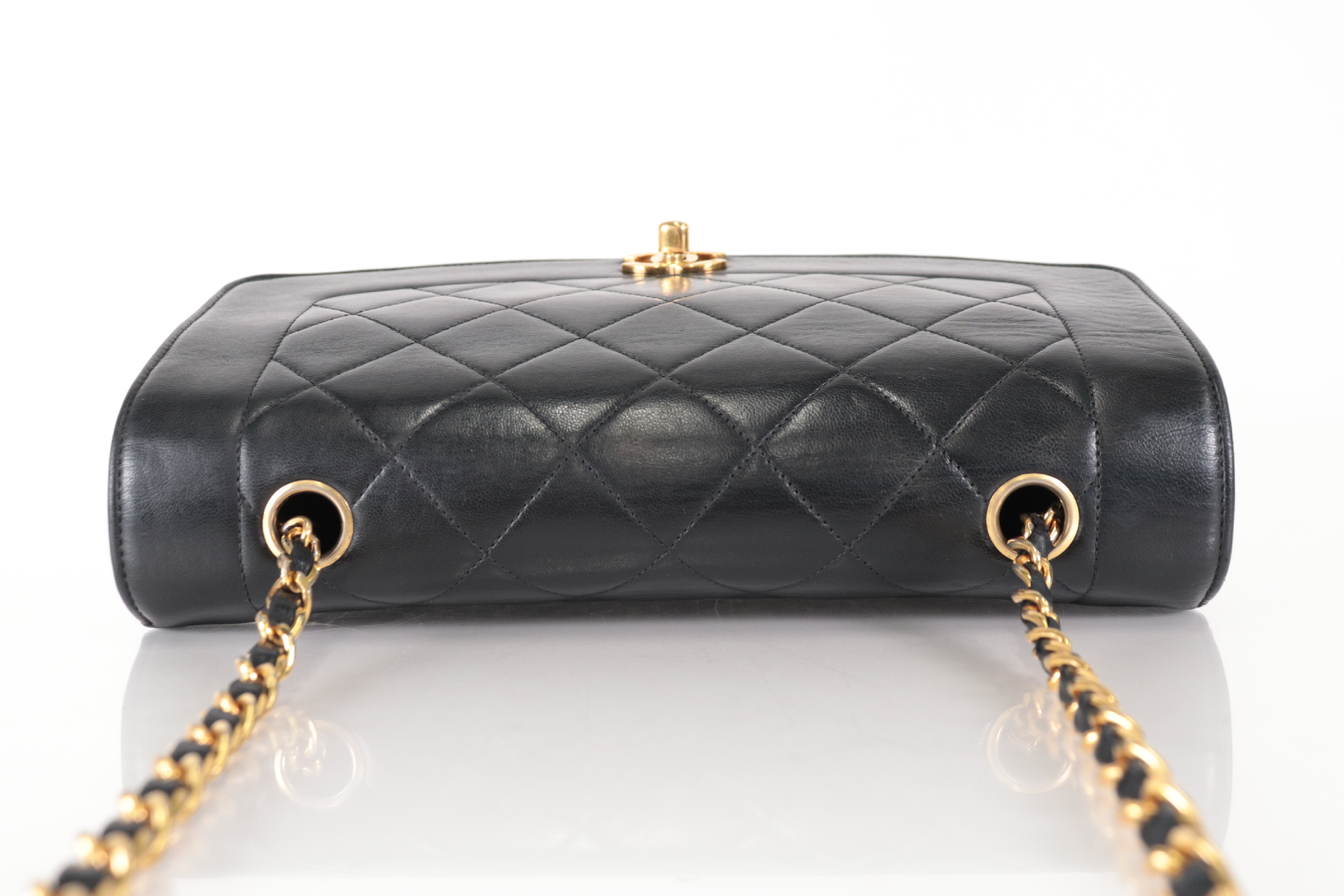 Diana 25 Lambskin Chain Shoulder Bag (Serial No. 3) — view 5