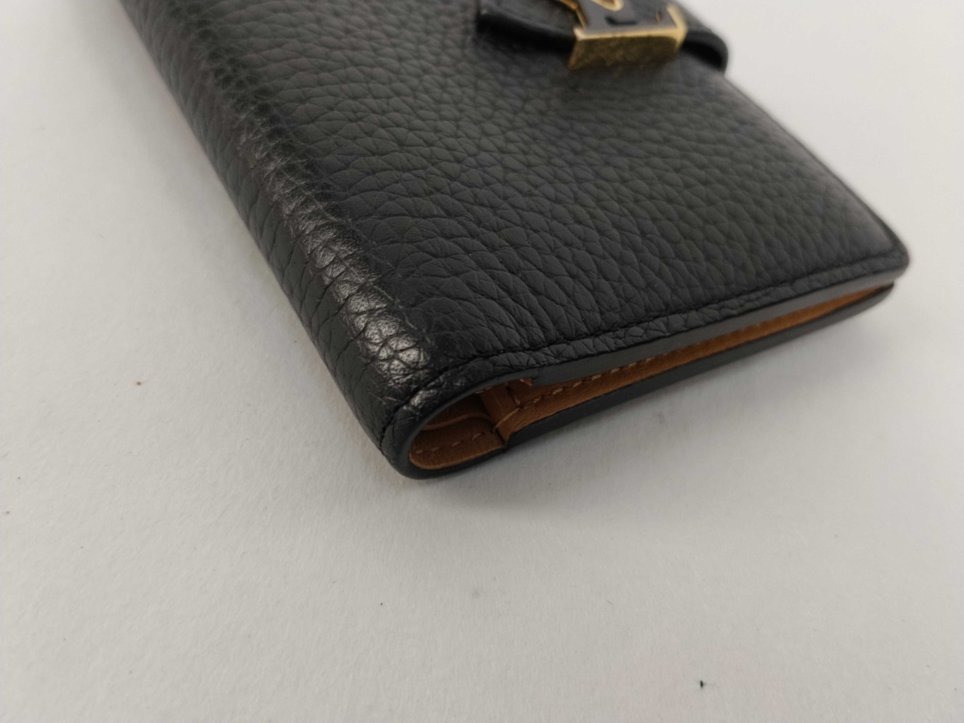 LV folding wallet Capucines wallet — view 3